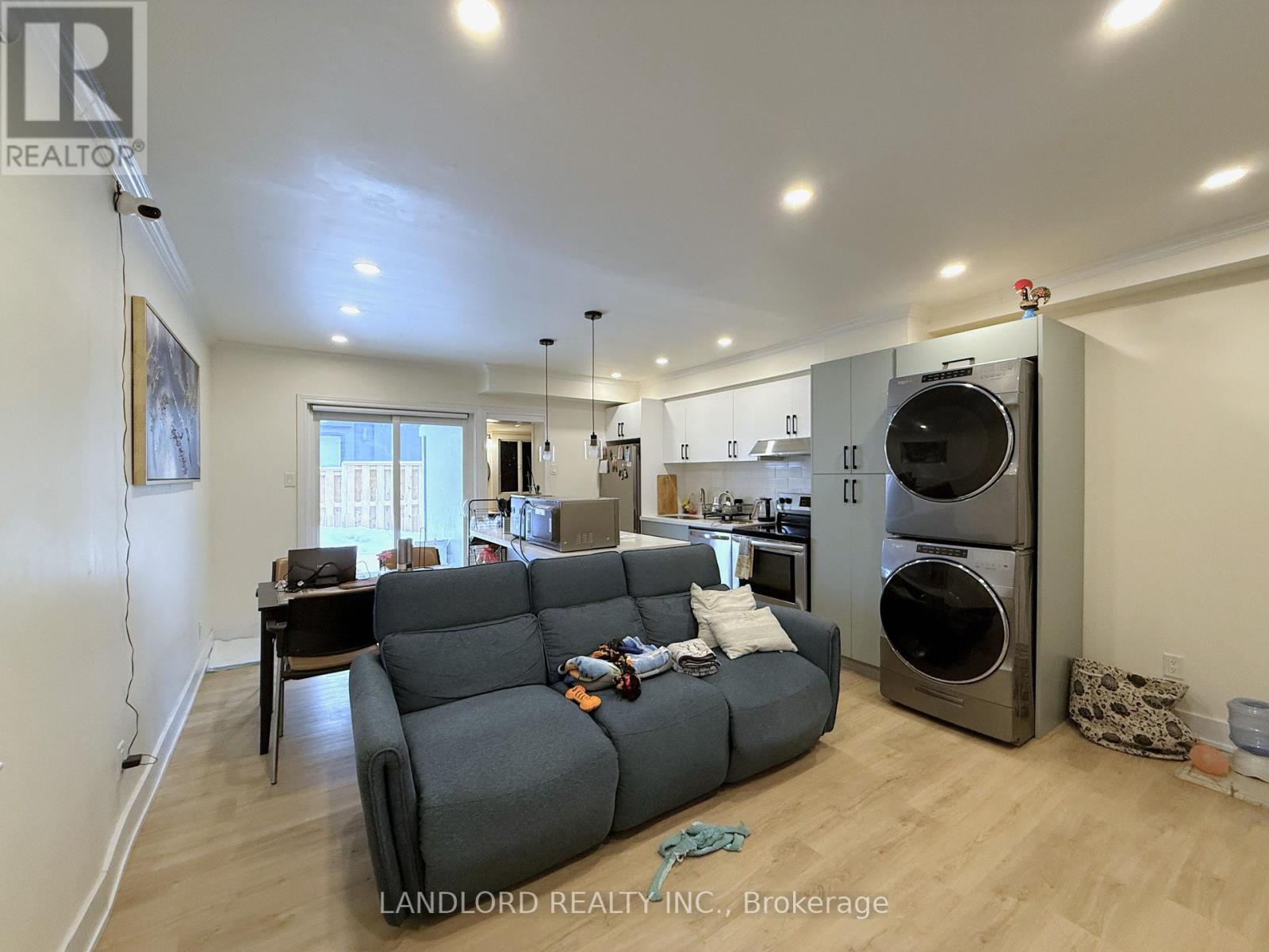 Main - 107 Nairn Avenue, Toronto, Ontario  M6E 4G9 - Photo 5 - W12798012