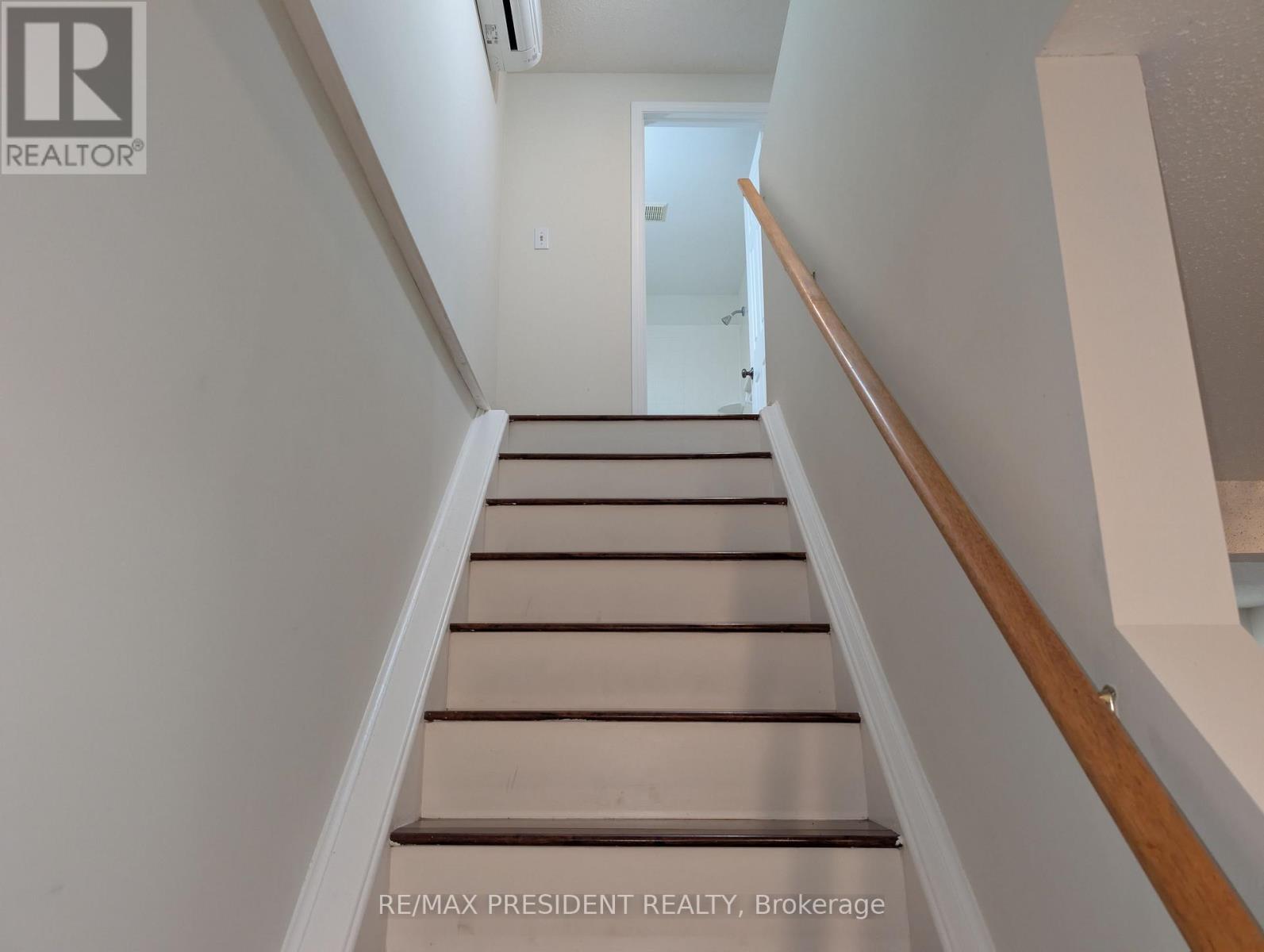 12 Hill Street, Halton Hills, Ontario  L7J 2W2 - Photo 12 - W12798090