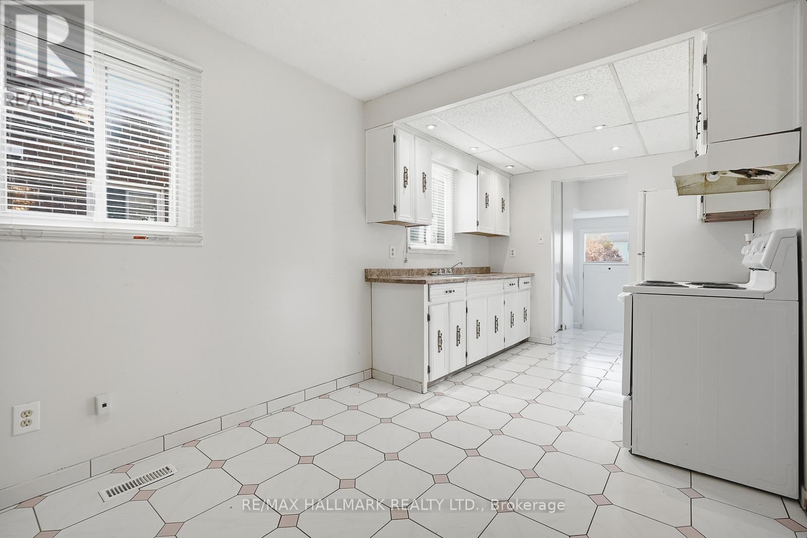 52 Simmons Boulevard, Brampton, Ontario  L6V 3V6 - Photo 20 - W12798102