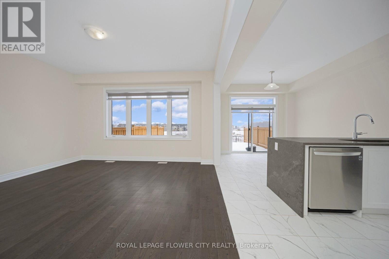 73 Sundin Drive, Haldimand, Ontario  N3W 0H3 - Photo 10 - X12798046