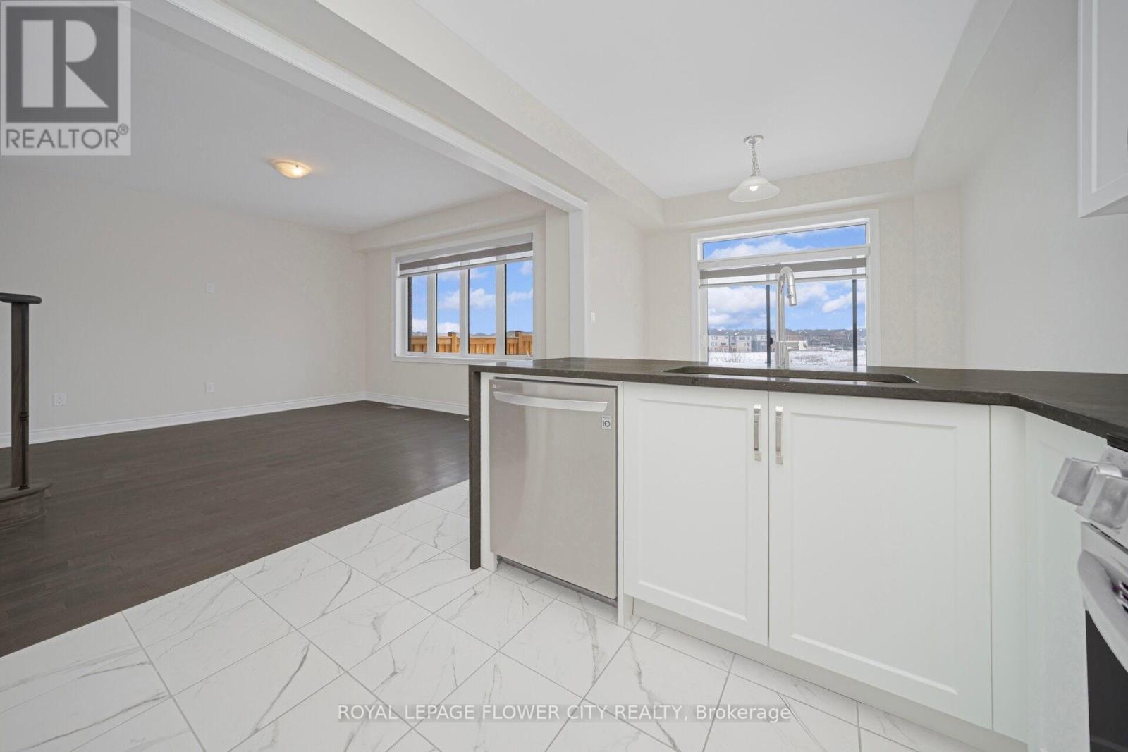 73 Sundin Drive, Haldimand, Ontario  N3W 0H3 - Photo 19 - X12798046