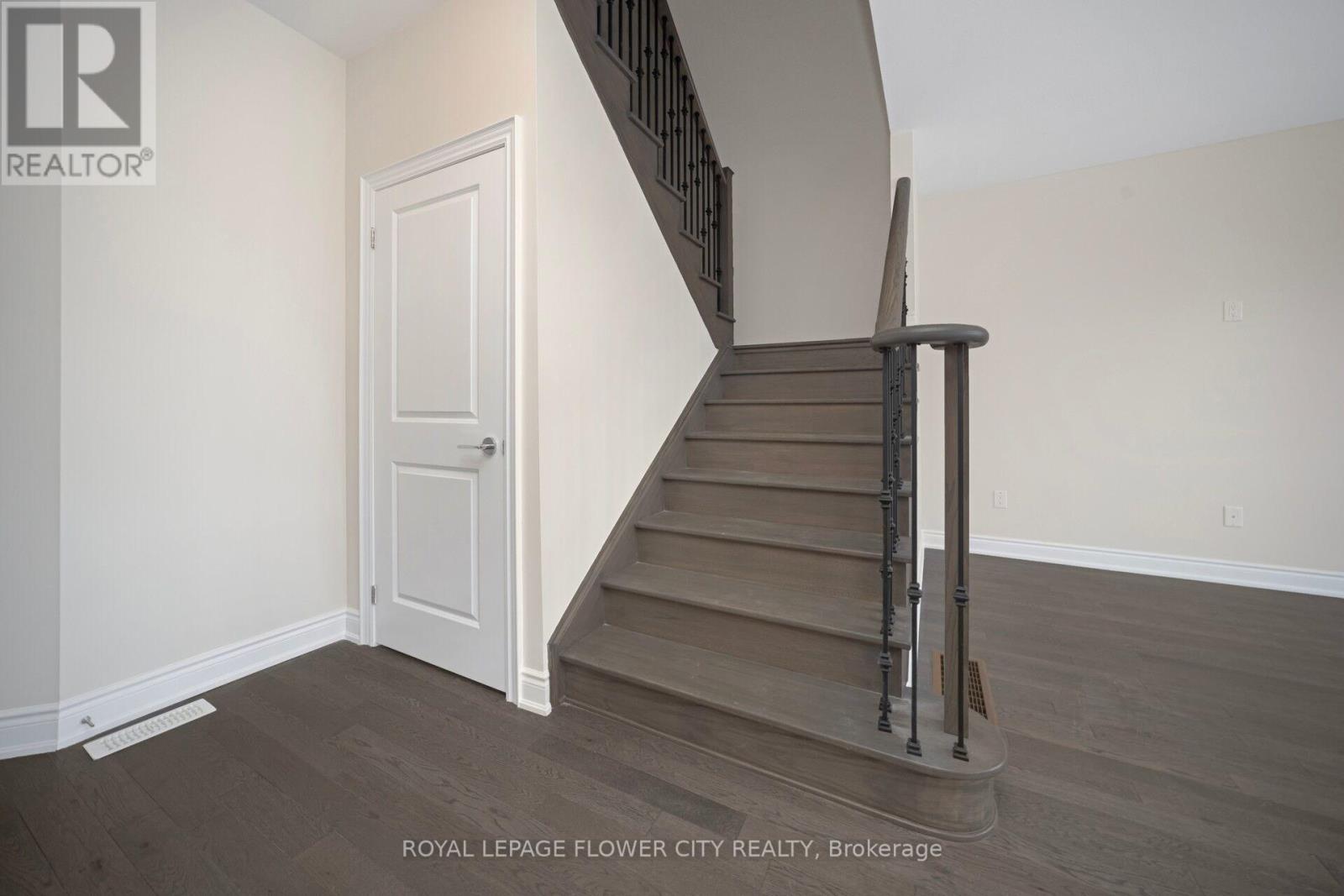 73 Sundin Drive, Haldimand, Ontario  N3W 0H3 - Photo 22 - X12798046