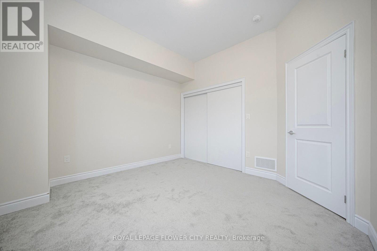 73 Sundin Drive, Haldimand, Ontario  N3W 0H3 - Photo 36 - X12798046