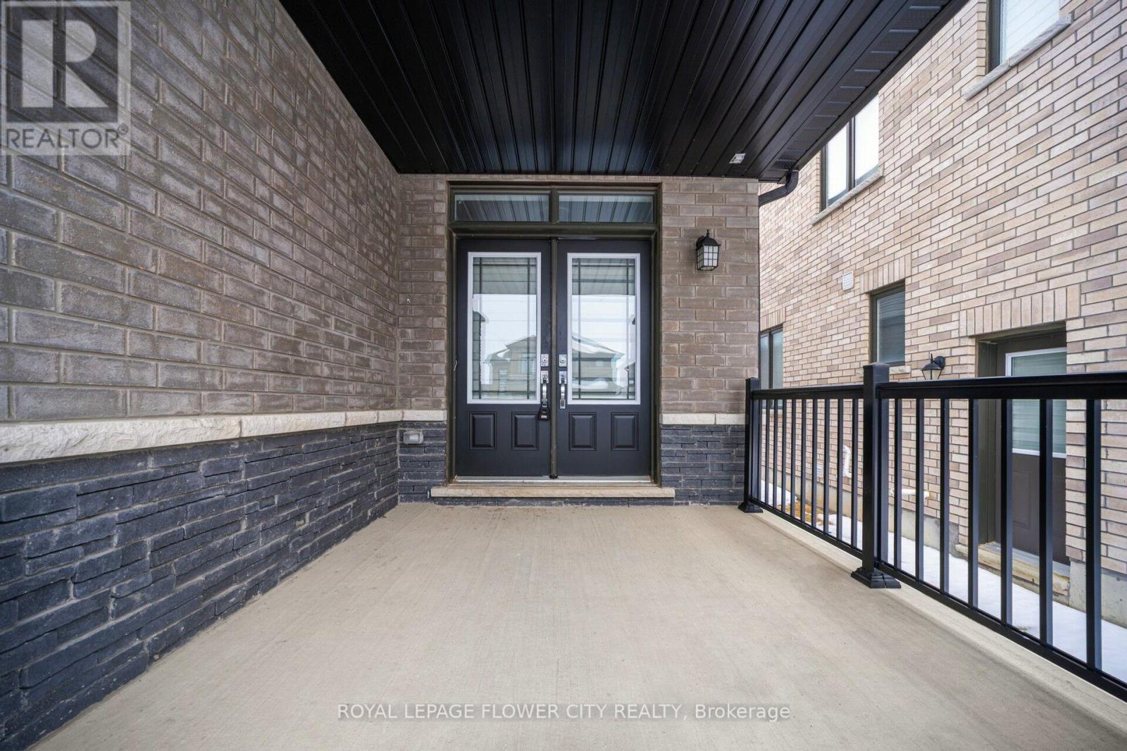 73 Sundin Drive, Haldimand, Ontario  N3W 0H3 - Photo 5 - X12798046