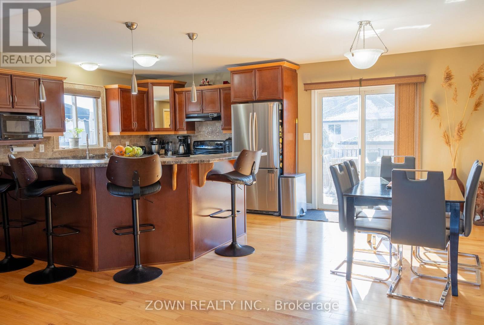 1433 Girard Drive, Lakeshore, Ontario  N8L 0R3 - Photo 13 - X12798054