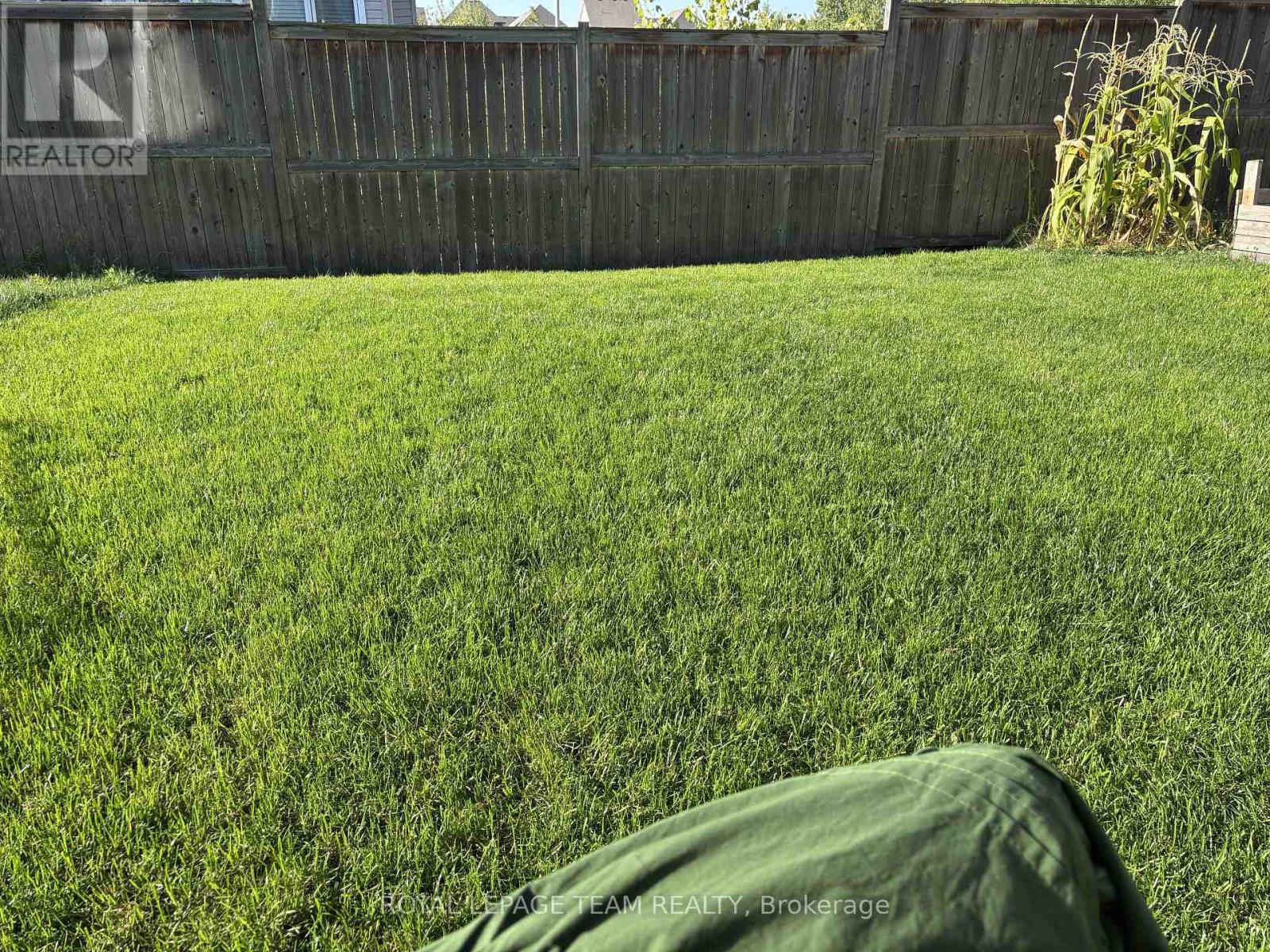 829 Miikana Road, Ottawa, Ontario  K1X 0G5 - Photo 33 - X12797920