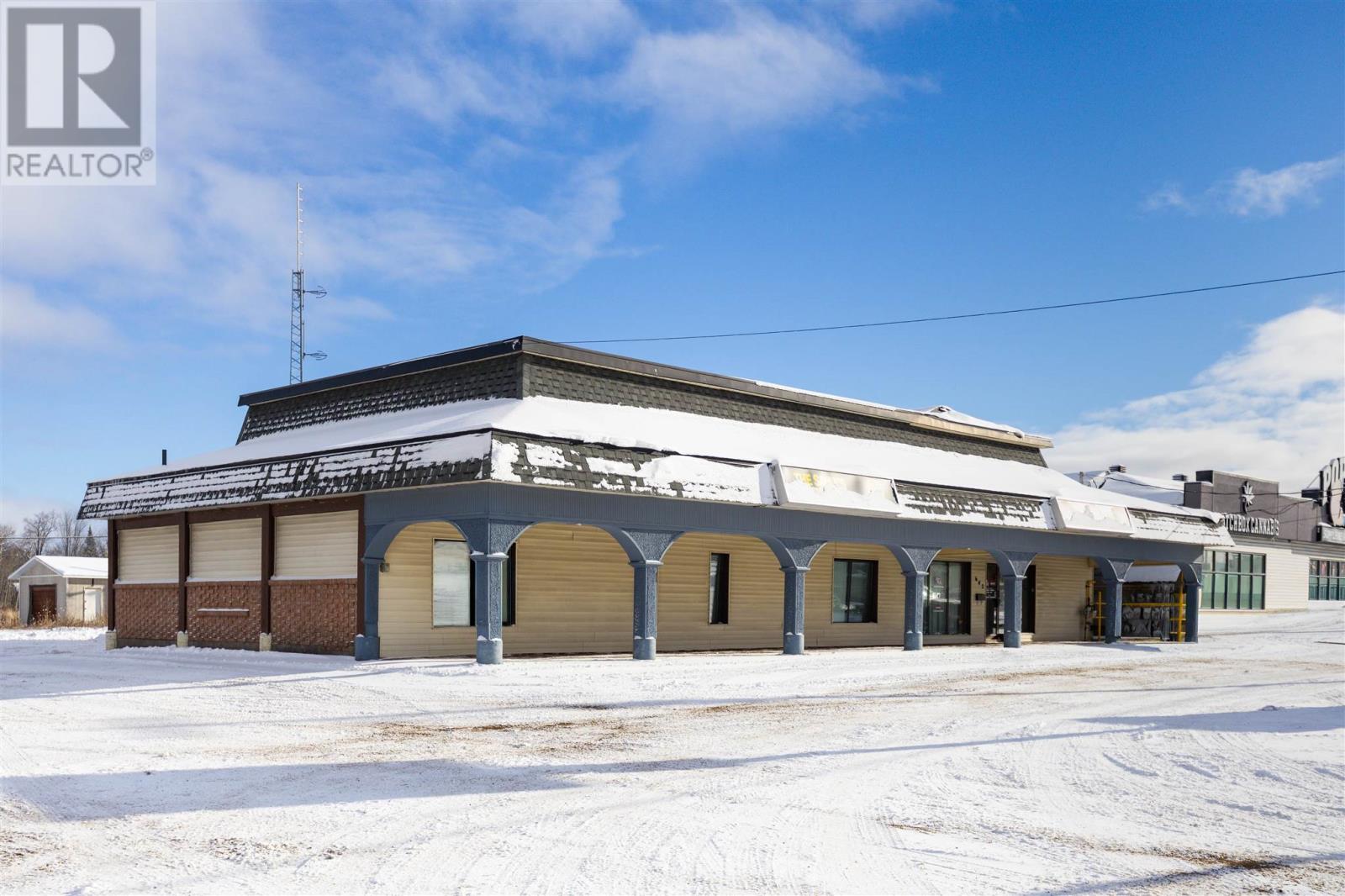 642 Great Northern Rd, Sault Ste. Marie, Ontario P6B 4Z9 - Photo 1 - SM260027