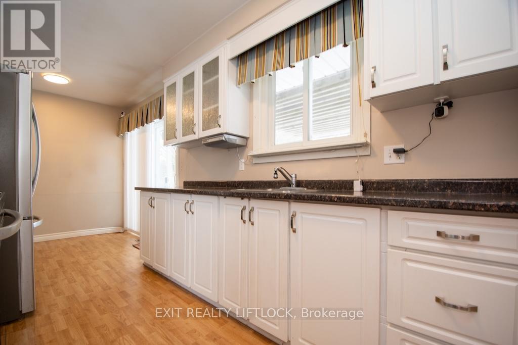 990 St Paul's Street, Peterborough, Ontario  K9H 6J6 - Photo 12 - X12798246