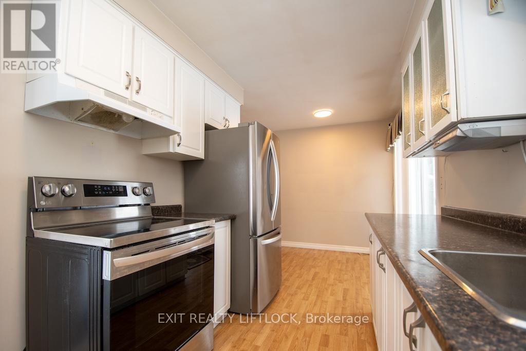 990 St Paul's Street, Peterborough, Ontario  K9H 6J6 - Photo 13 - X12798246