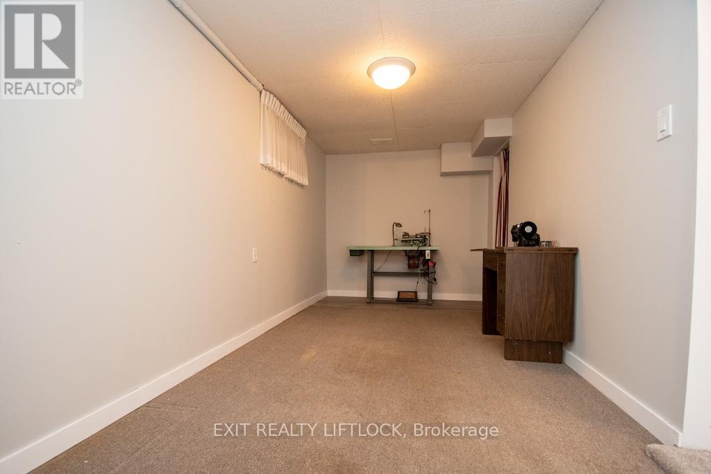 990 St Paul's Street, Peterborough, Ontario  K9H 6J6 - Photo 29 - X12798246