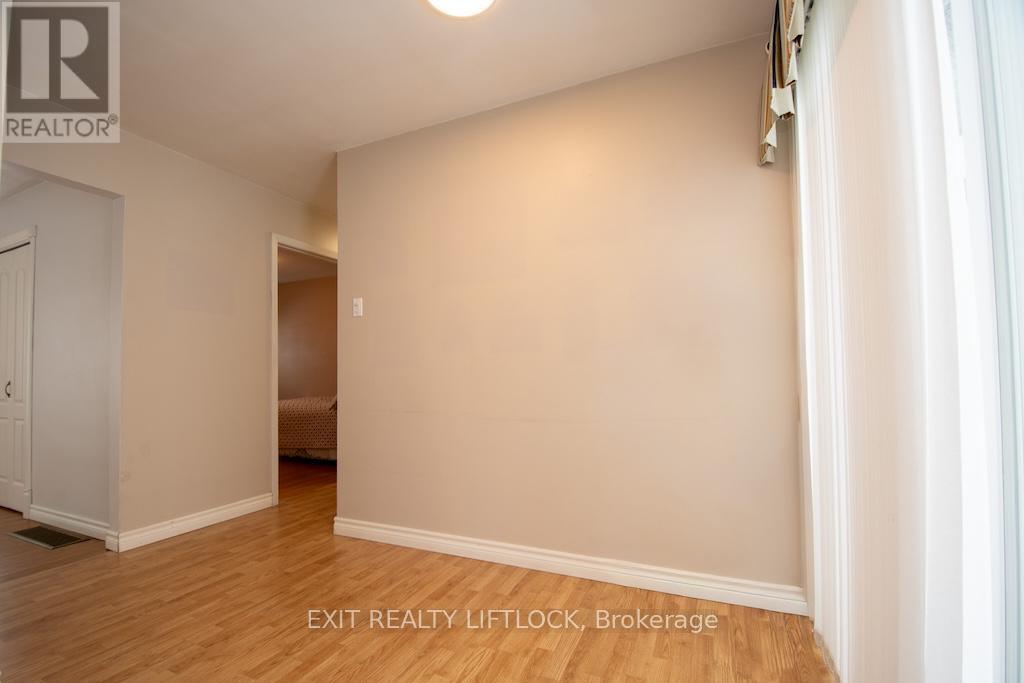 990 St Paul's Street, Peterborough, Ontario  K9H 6J6 - Photo 9 - X12798246