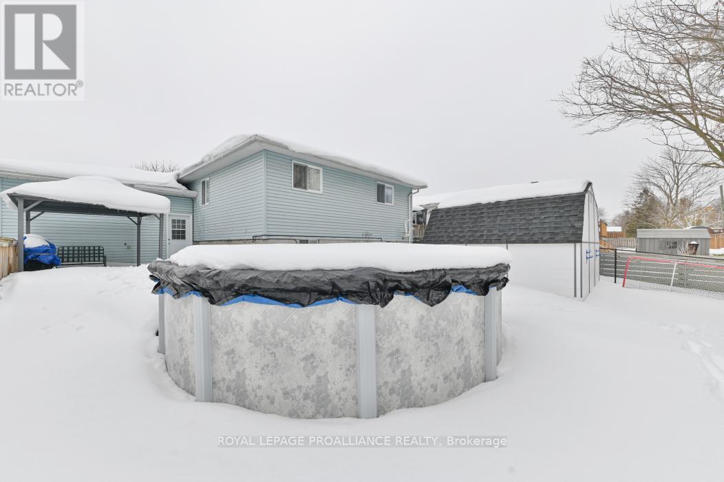 21 Robert Drive, Quinte West, Ontario  K8V 6P2 - Photo 35 - X12798248