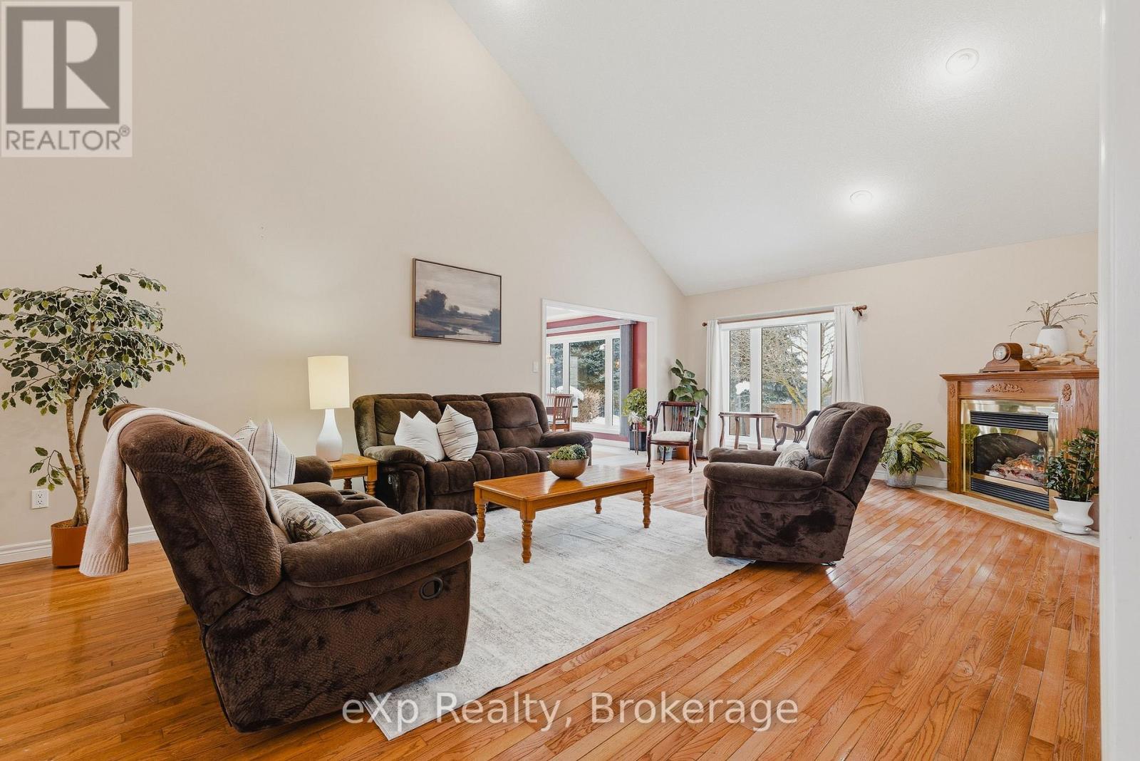 9 Parkview Drive, Wellesley, Ontario N0B 2T0 - Photo 8 - X12798308