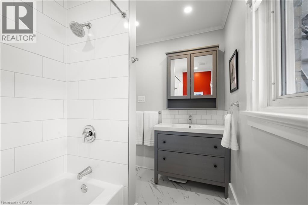 194 Simeon Street, Kitchener, Ontario N2H 1T1 - Photo 24 - 40804127