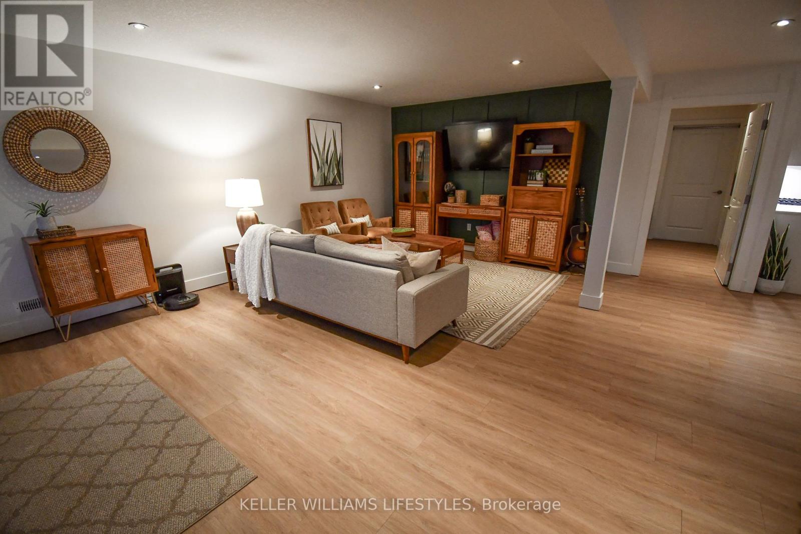 1934 Wateroak Drive, London North, Ontario  N6G 0M7 - Photo 26 - X12798142