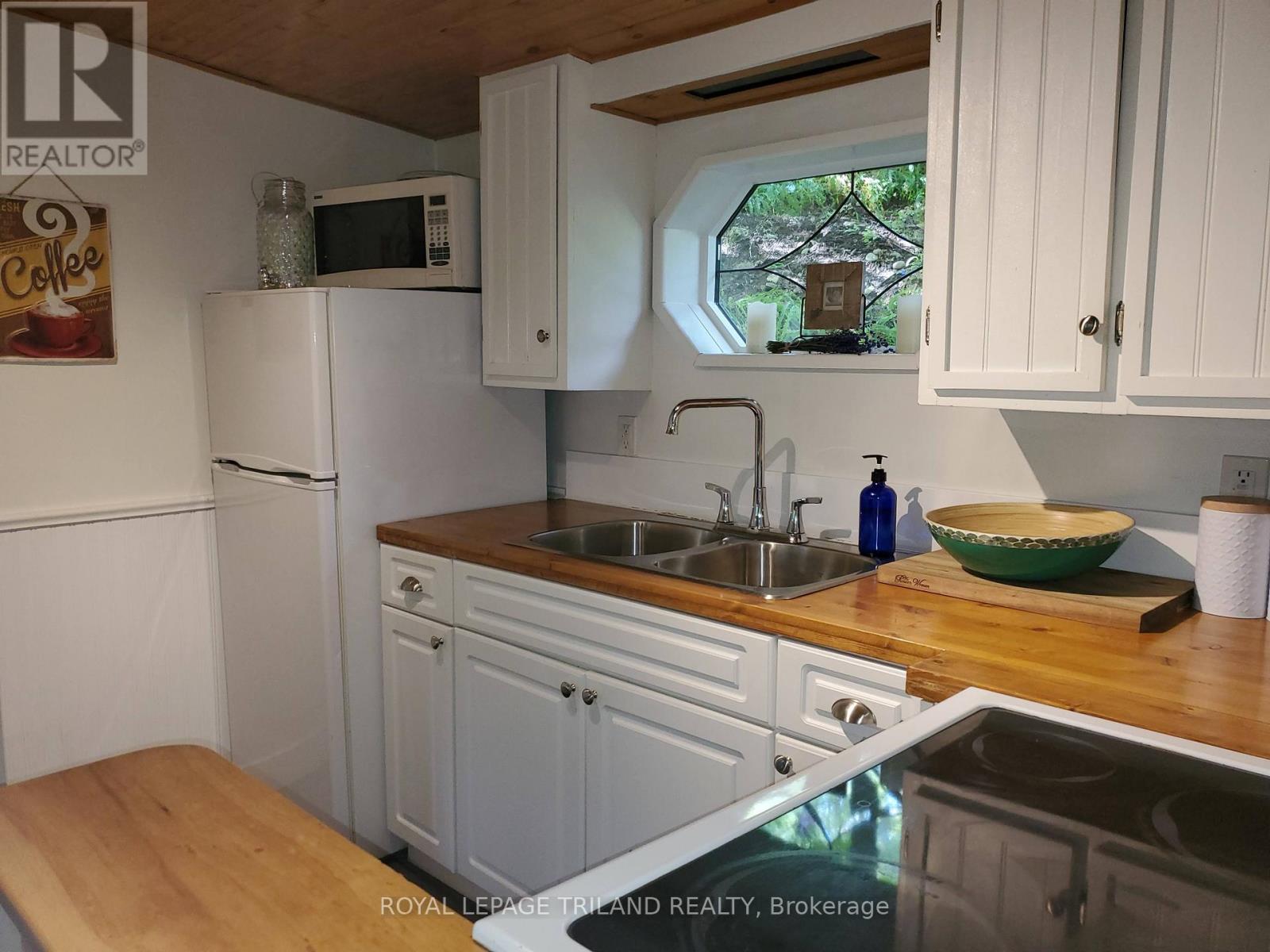 477 Dover Place, Central Elgin, Ontario  N5L 1H1 - Photo 4 - X12798282