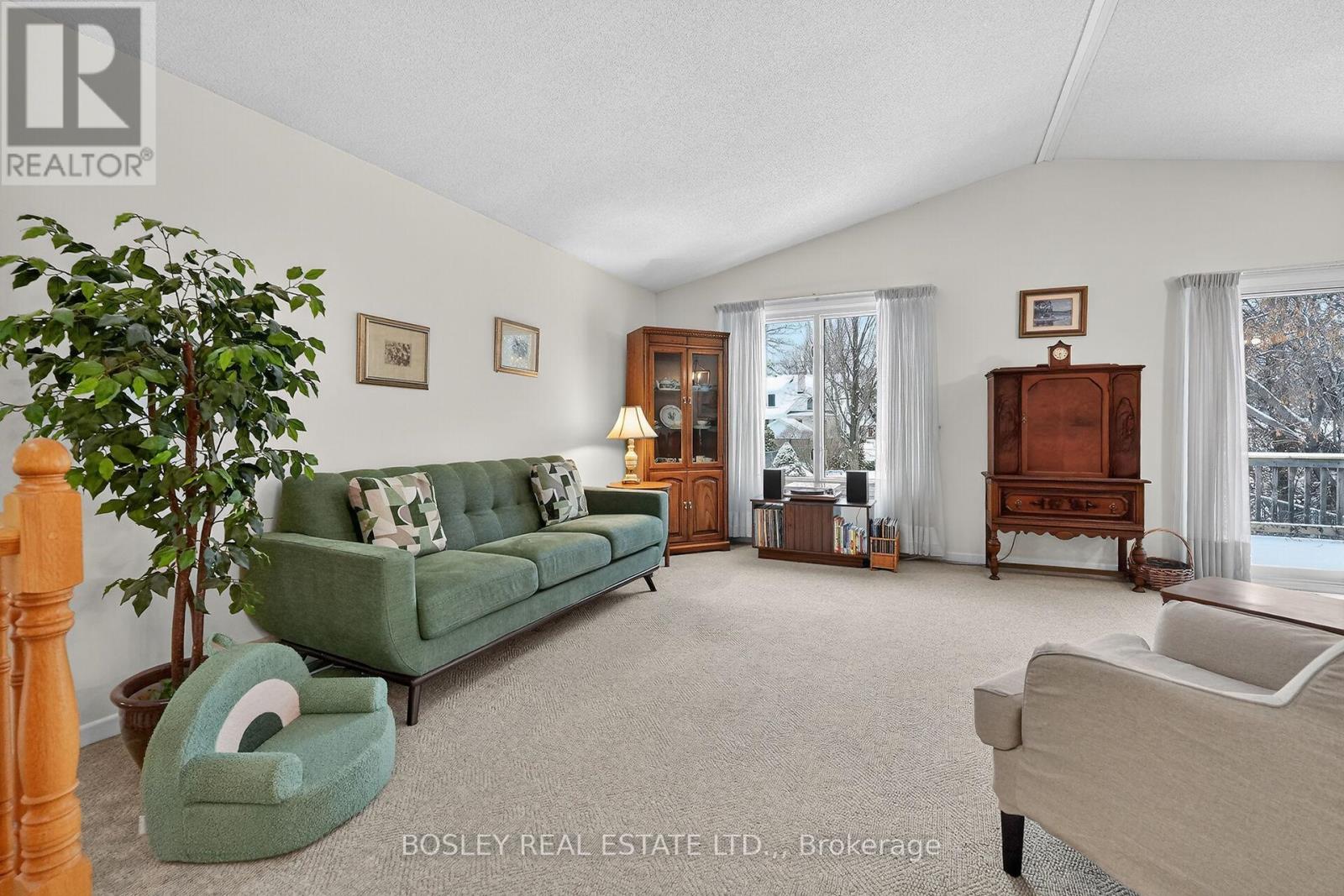 72 Flynn Street, Niagara-On-The-Lake, Ontario  L0S 1J0 - Photo 6 - X12665226