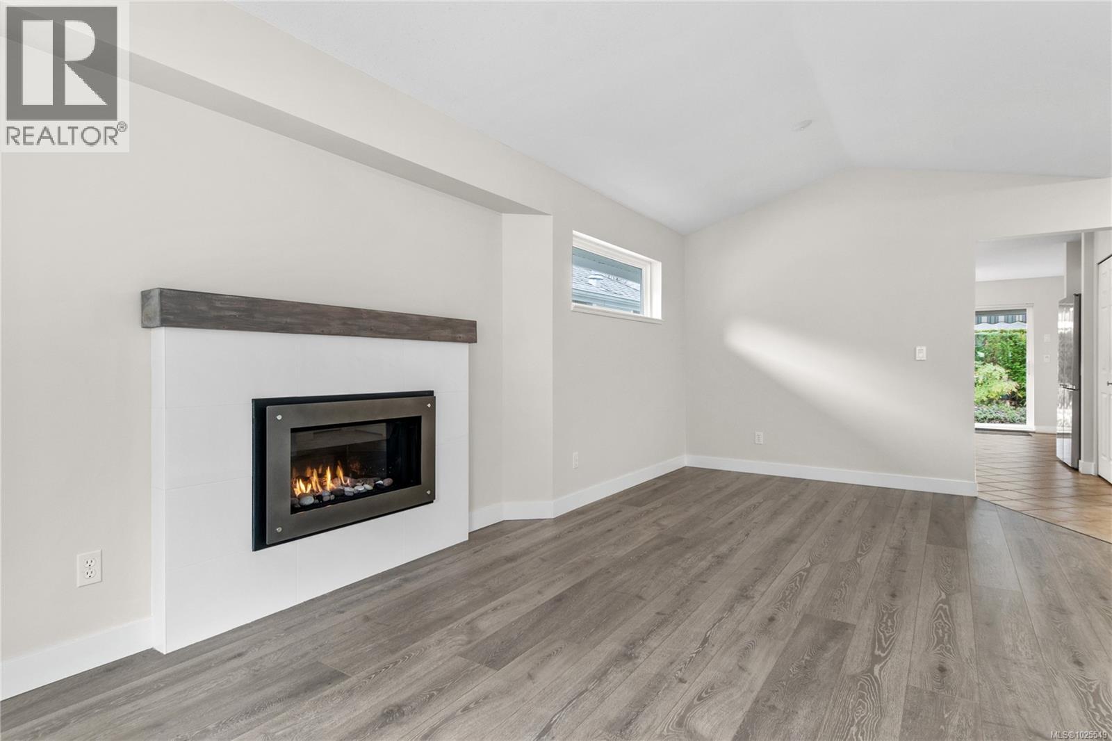 4 2010 20th St, Courtenay, British Columbia  V9N 2G6 - Photo 14 - 1025549