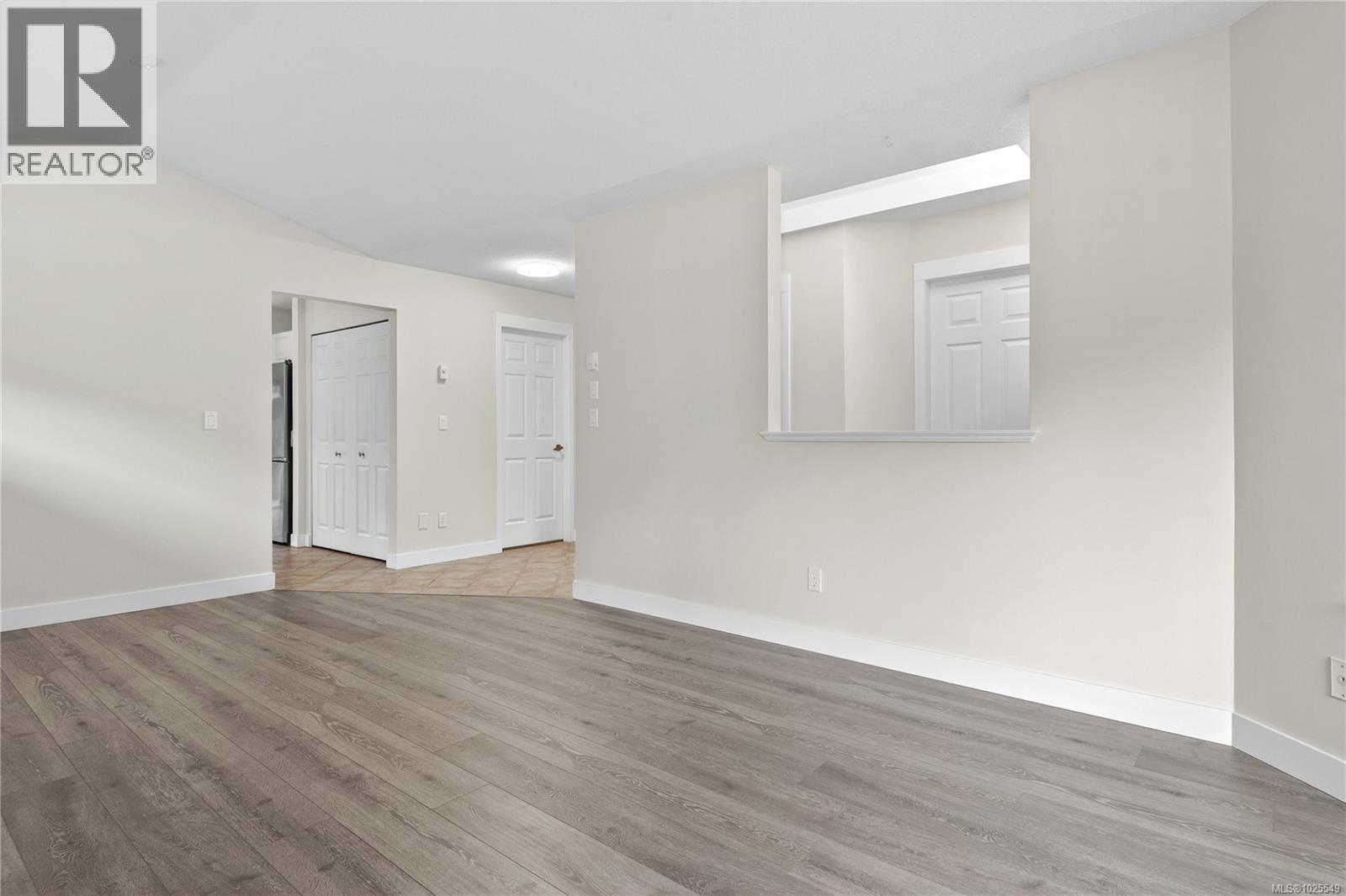 4 2010 20th St, Courtenay, British Columbia  V9N 2G6 - Photo 15 - 1025549