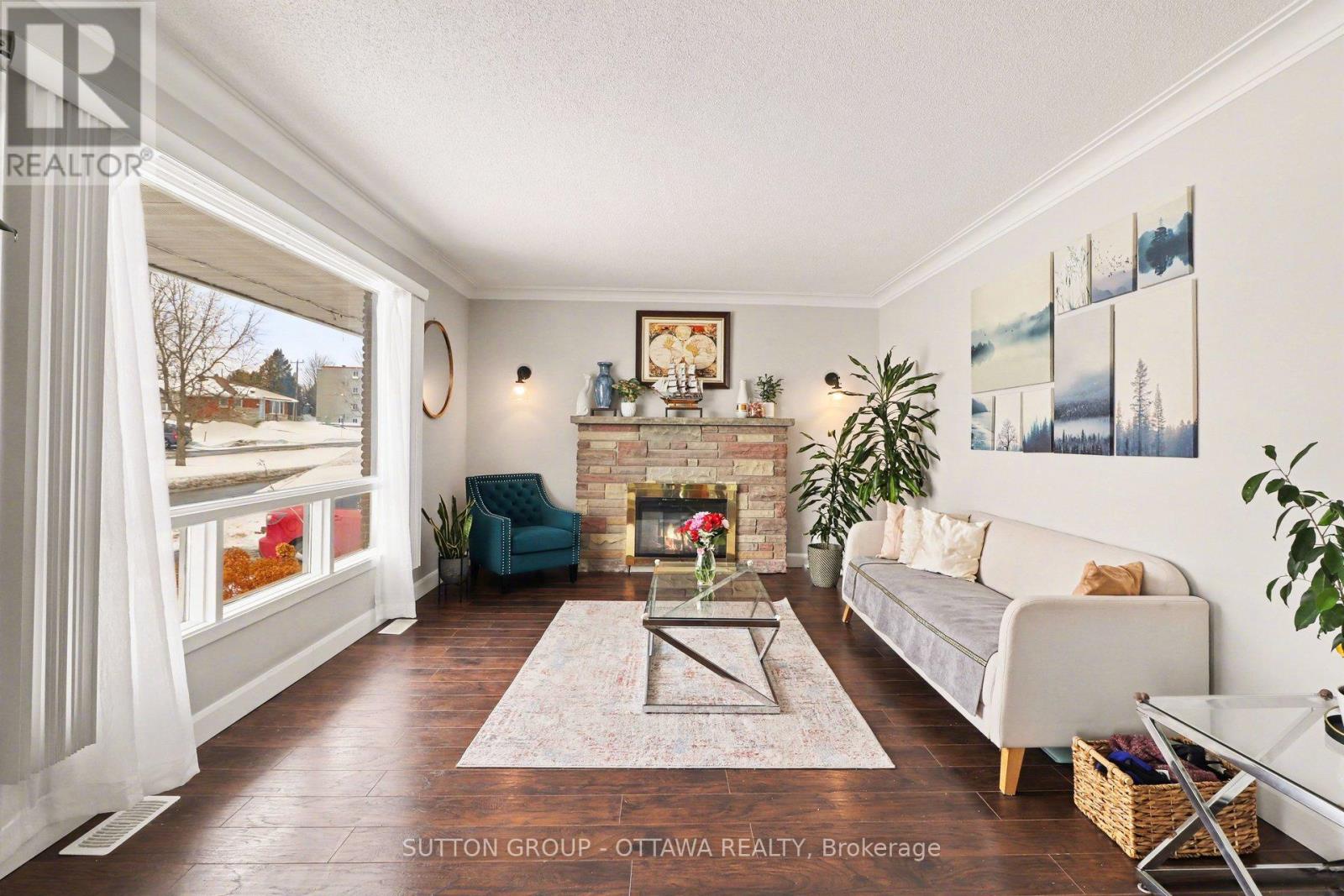 816 Cartier Boulevard, Hawkesbury, Ontario  K6A 1W7 - Photo 2 - X12798124