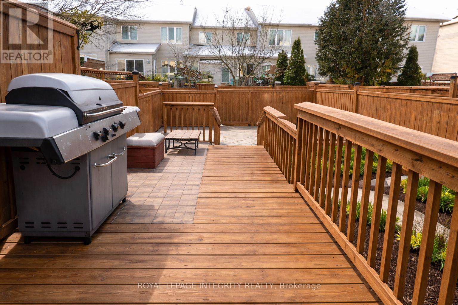 1031 Carling Avenue, Ottawa, Ontario  K1Y 4E8 - Photo 21 - X12798238