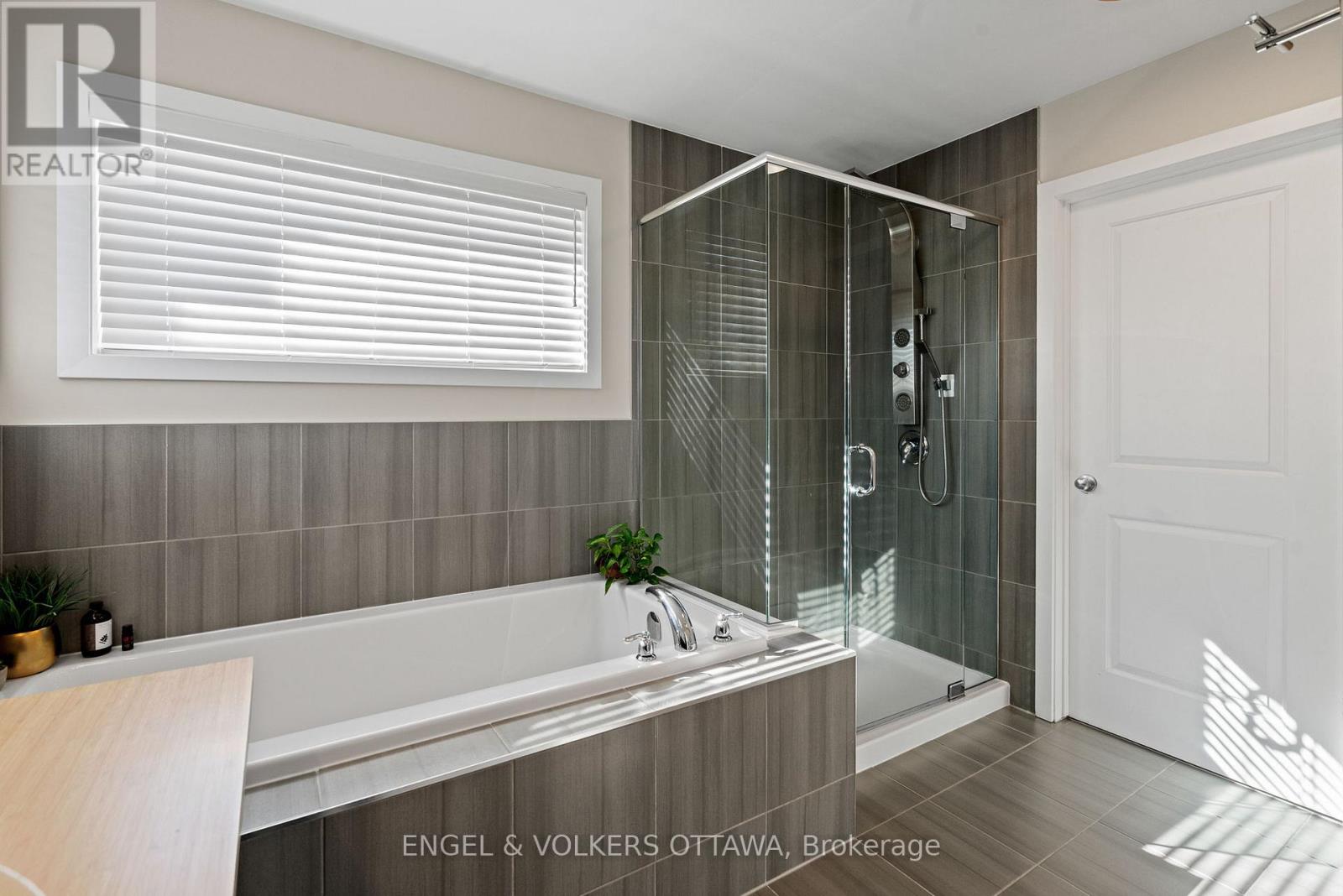 267 Sceptre Way, Ottawa, Ontario  K2V 0C6 - Photo 26 - X12798252