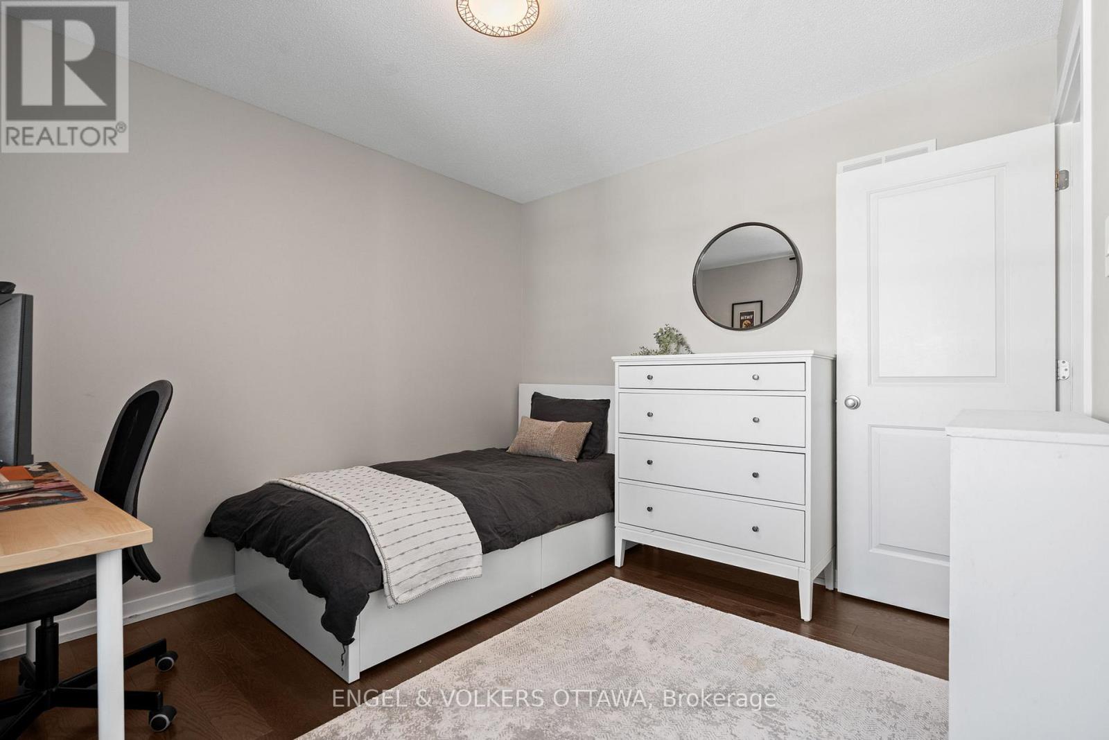 267 Sceptre Way, Ottawa, Ontario  K2V 0C6 - Photo 35 - X12798252