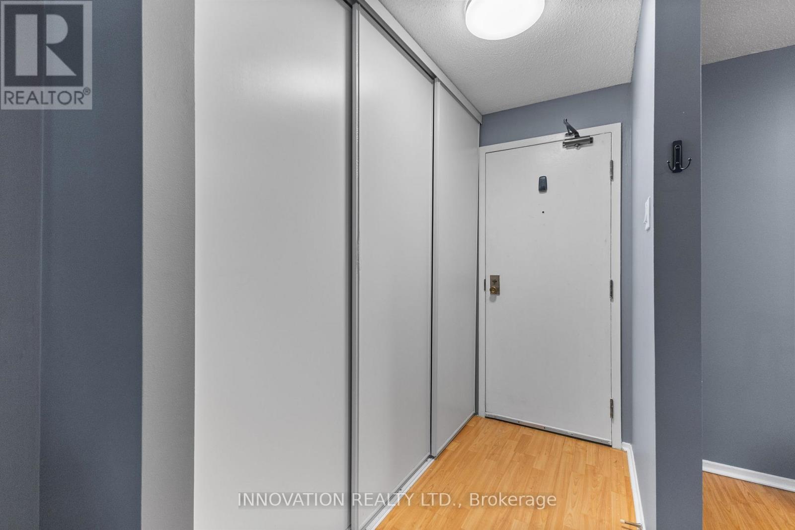 316 - 6434 Bilberry Drive, Ottawa, Ontario  K1C 4P5 - Photo 4 - X12798384