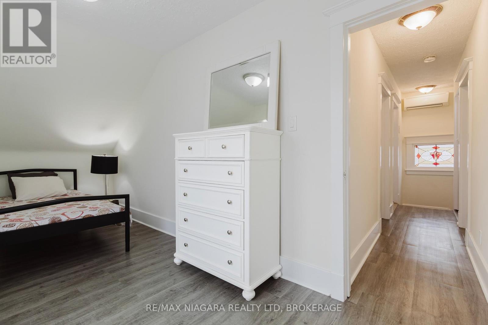 Upper Unit - 4765 Second Avenue, Niagara Falls, Ontario  L2E 4H7 - Photo 30 - X12798236