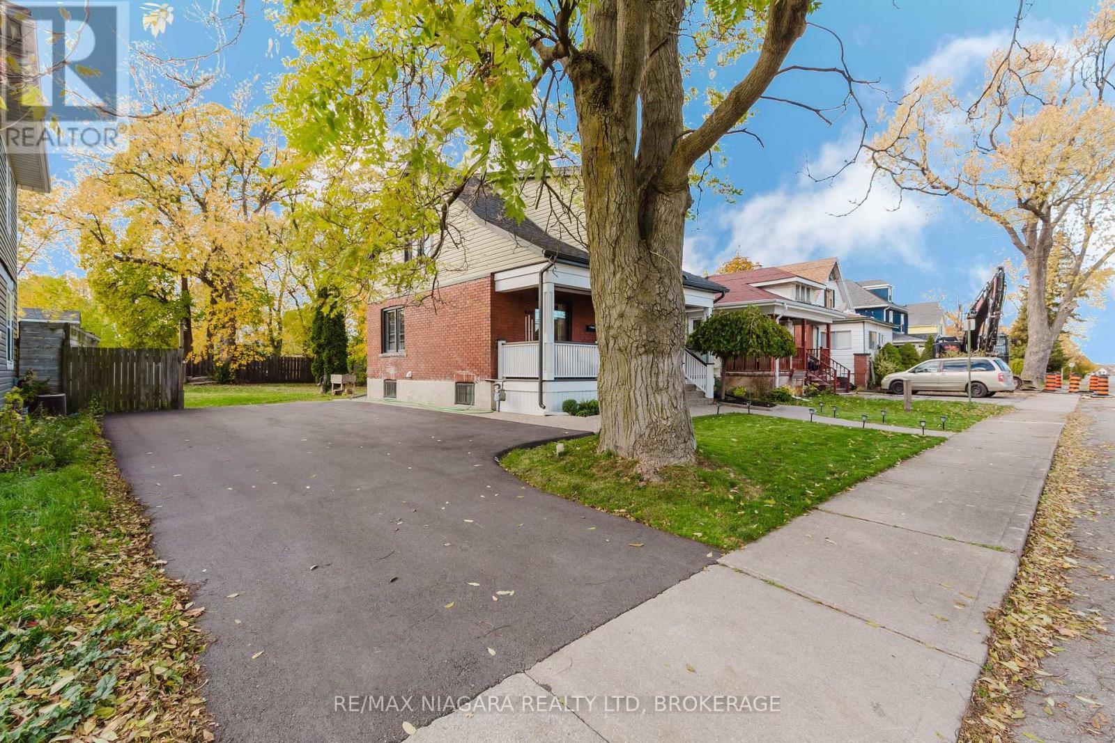 Upper Unit - 4765 Second Avenue, Niagara Falls, Ontario  L2E 4H7 - Photo 31 - X12798236