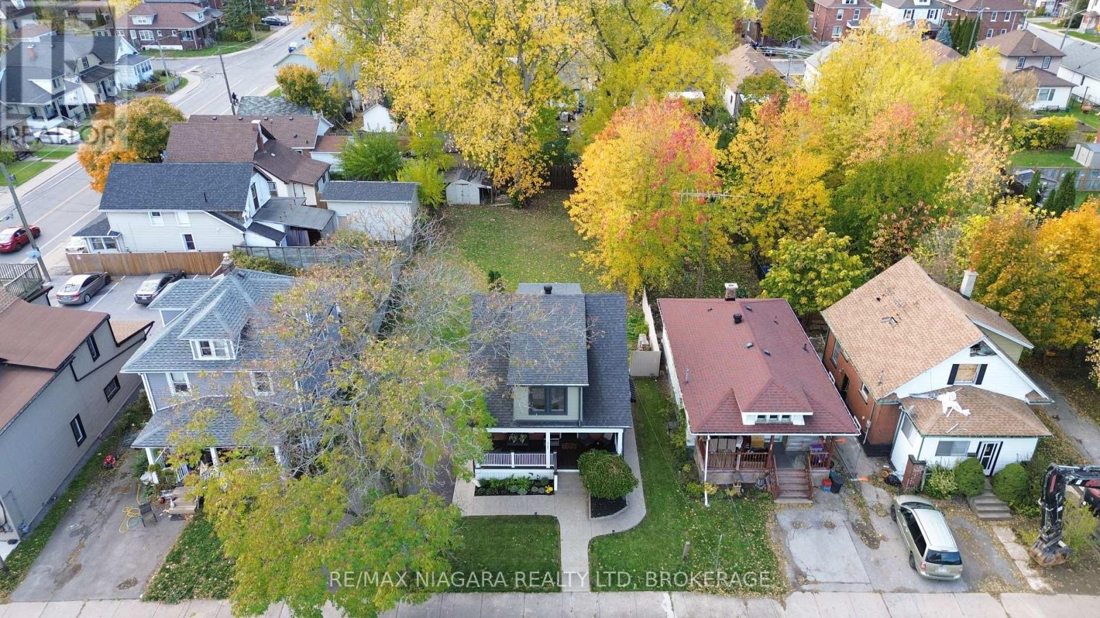 Upper Unit - 4765 Second Avenue, Niagara Falls, Ontario  L2E 4H7 - Photo 4 - X12798236