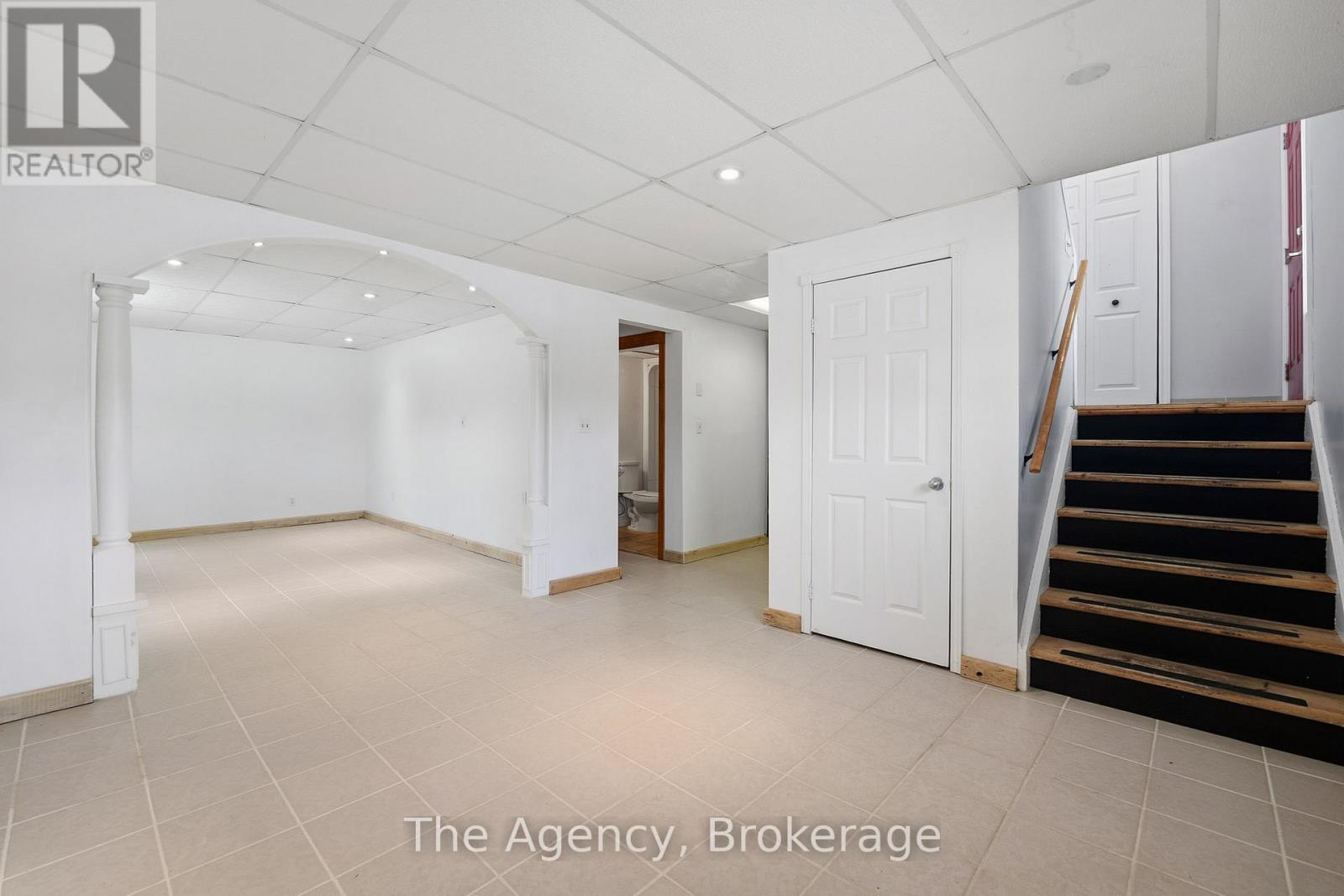 379 Southworth Street S, Welland, Ontario  L3B 2A1 - Photo 19 - X12798254