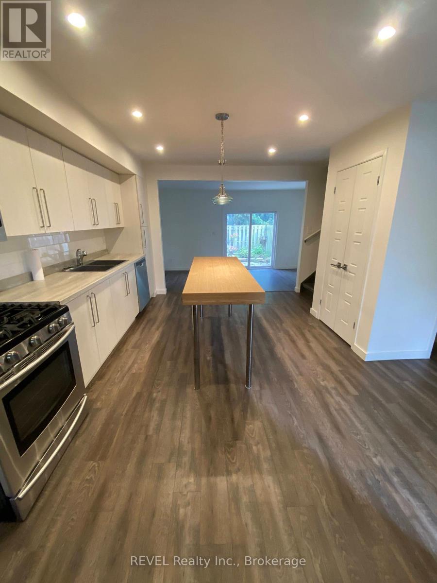 22 - 5815 Swayze Drive, Niagara Falls, Ontario  L2J 3W3 - Photo 2 - X12798338