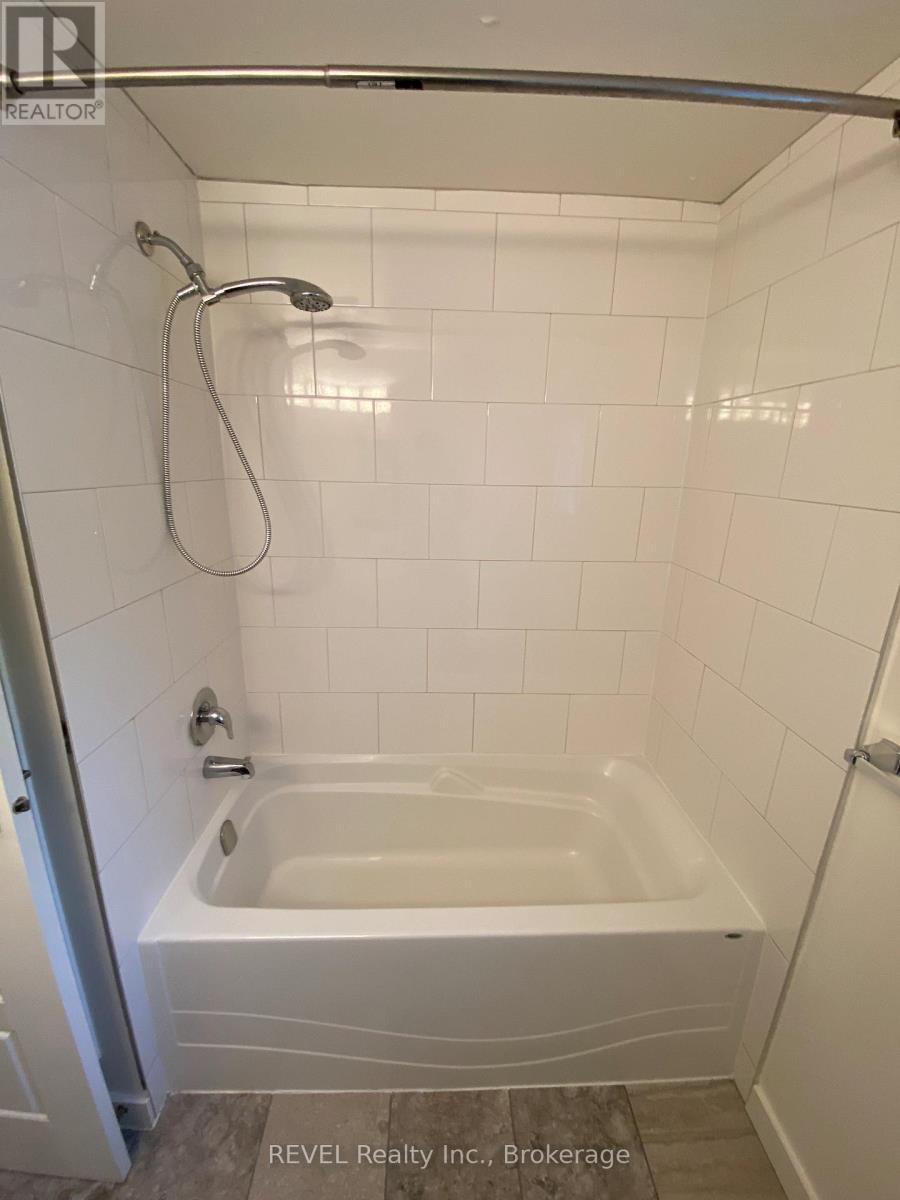 22 - 5815 Swayze Drive, Niagara Falls, Ontario  L2J 3W3 - Photo 9 - X12798338