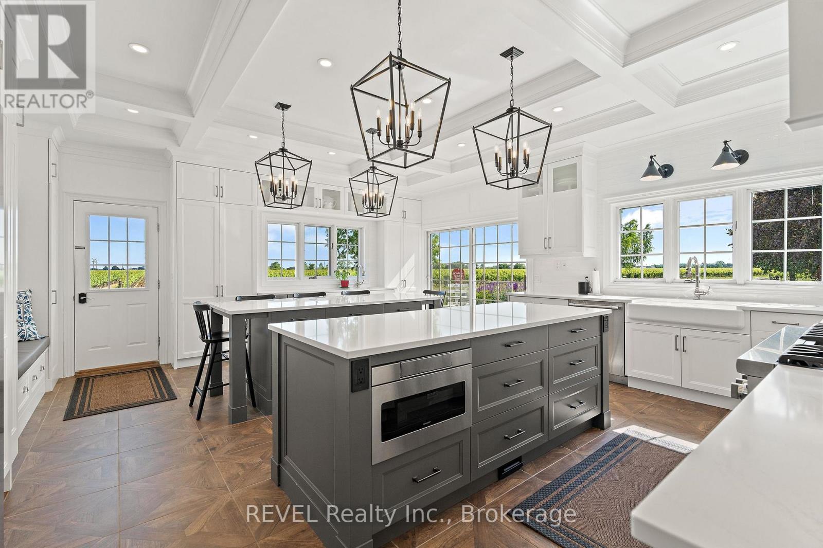 1275 Four Mile Creek Road, Niagara-On-The-Lake, Ontario  L0S 1J0 - Photo 9 - X12798344