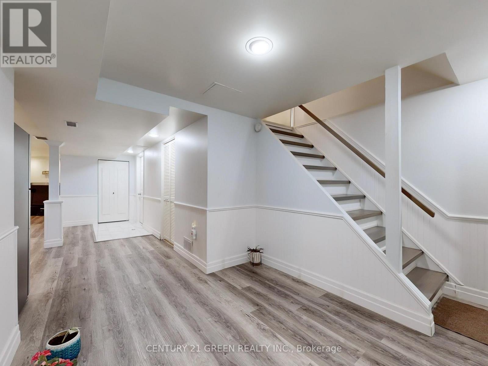 591 Dogwood Lane, Waterloo, Ontario  N2L 4Y1 - Photo 23 - X12795602