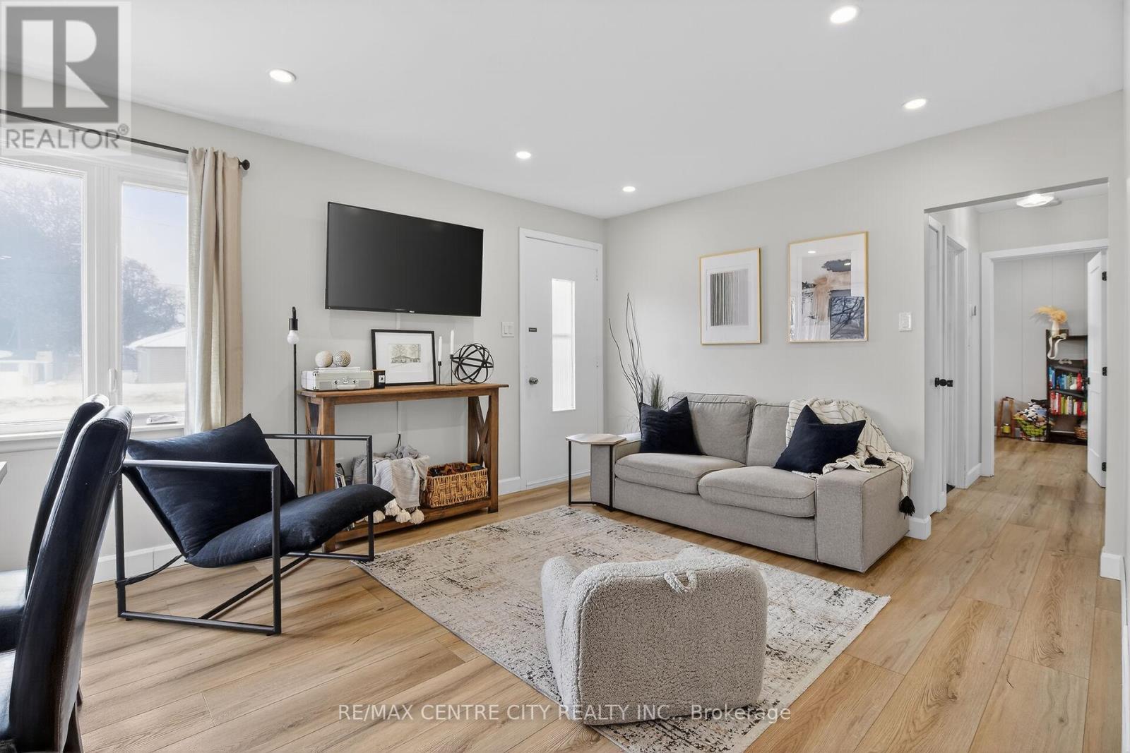 196 Byron Street, Zorra (Thamesford), Ontario  N0M 2M0 - Photo 20 - X12797646