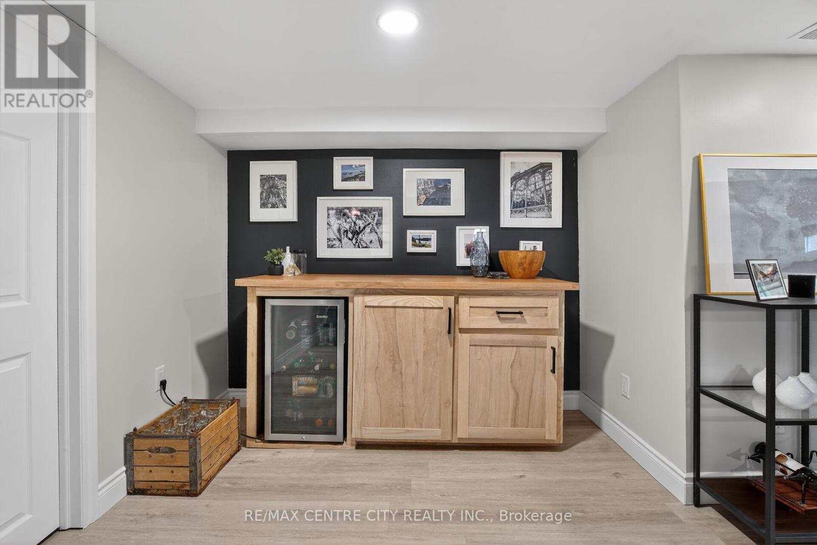 196 Byron Street, Zorra (Thamesford), Ontario  N0M 2M0 - Photo 31 - X12797646