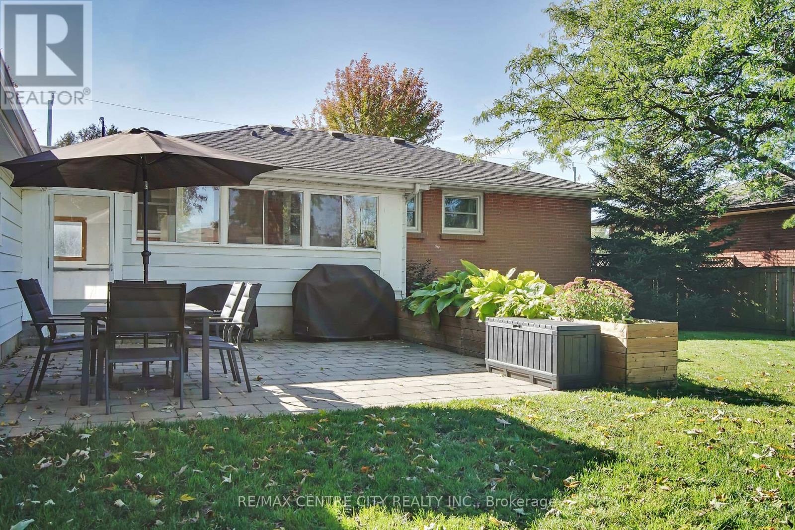 196 Byron Street, Zorra (Thamesford), Ontario  N0M 2M0 - Photo 43 - X12797646