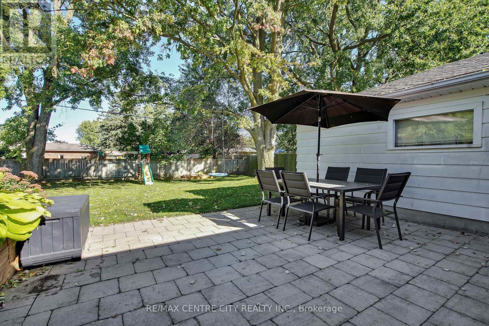 196 Byron Street, Zorra (Thamesford), Ontario  N0M 2M0 - Photo 37 - X12797646