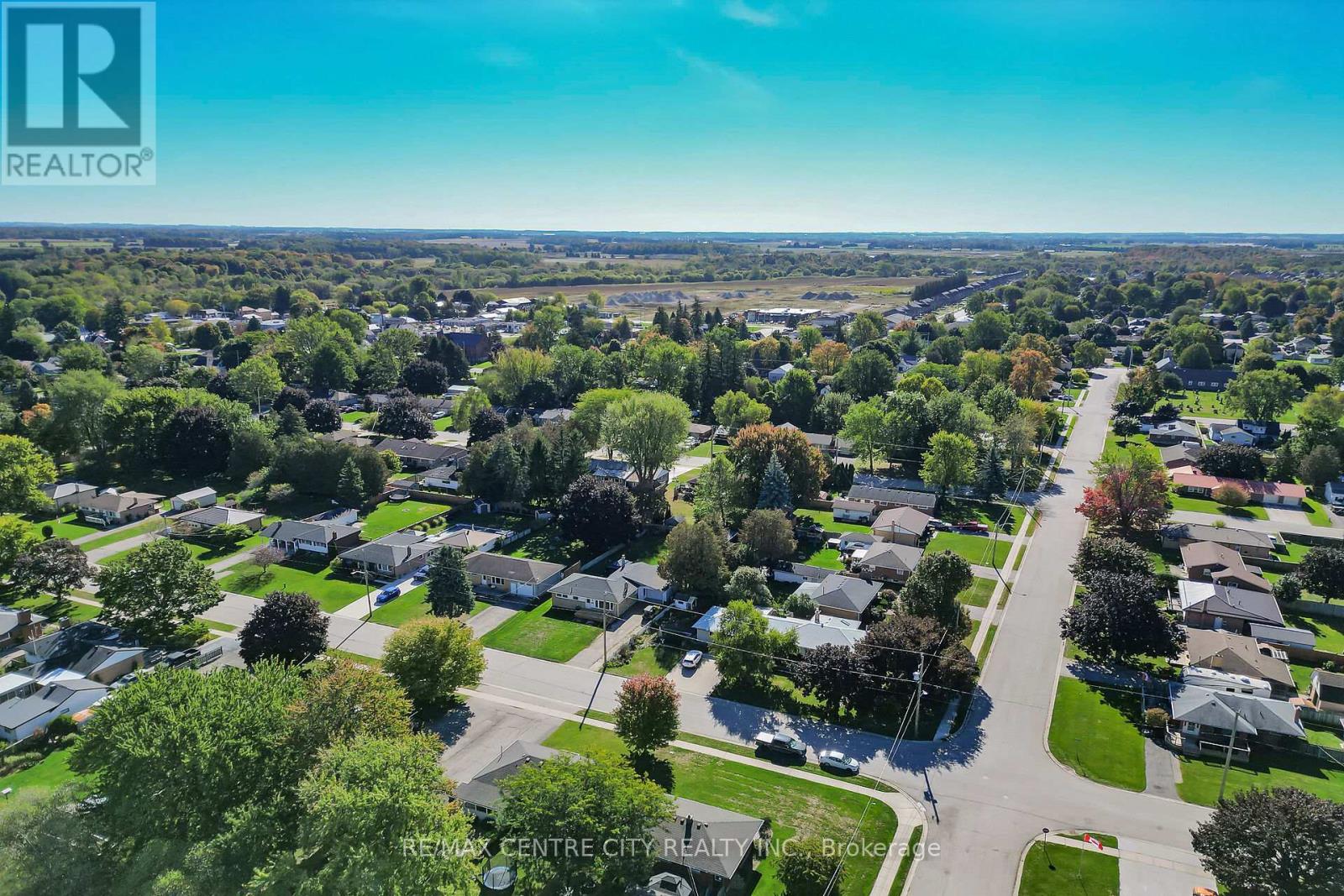 196 Byron Street, Zorra (Thamesford), Ontario  N0M 2M0 - Photo 47 - X12797646