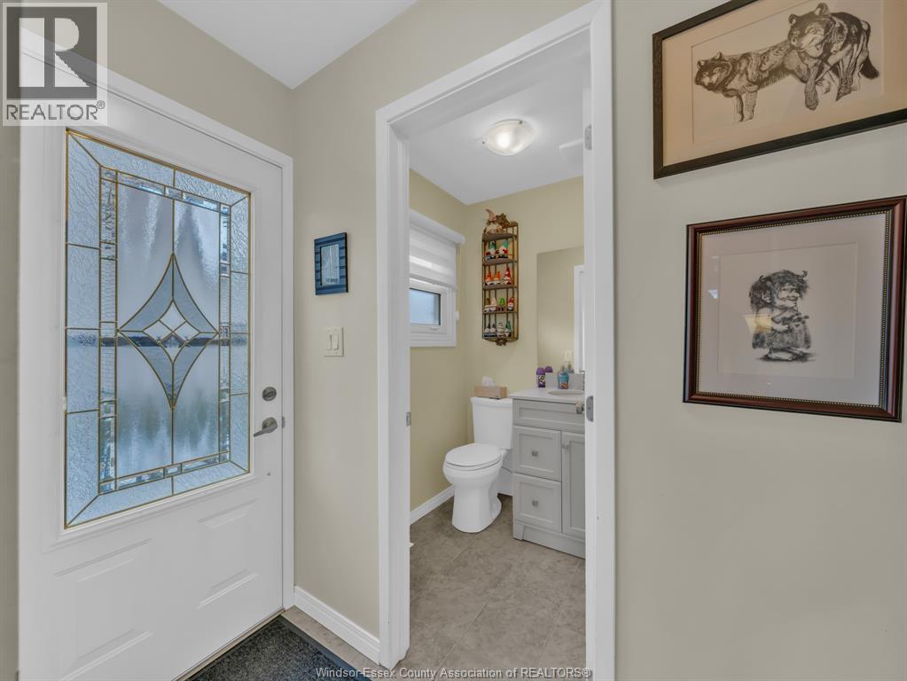 19 Bennie Avenue, Leamington, Ontario  N8H 4M1 - Photo 18 - 26003465