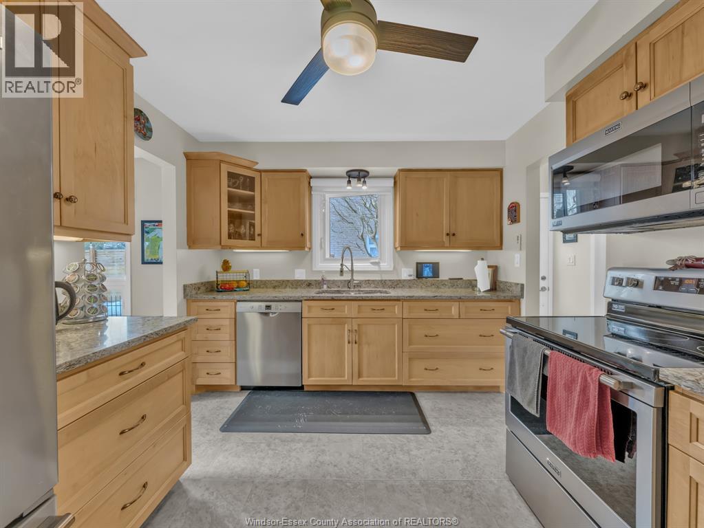 19 Bennie Avenue, Leamington, Ontario  N8H 4M1 - Photo 9 - 26003465