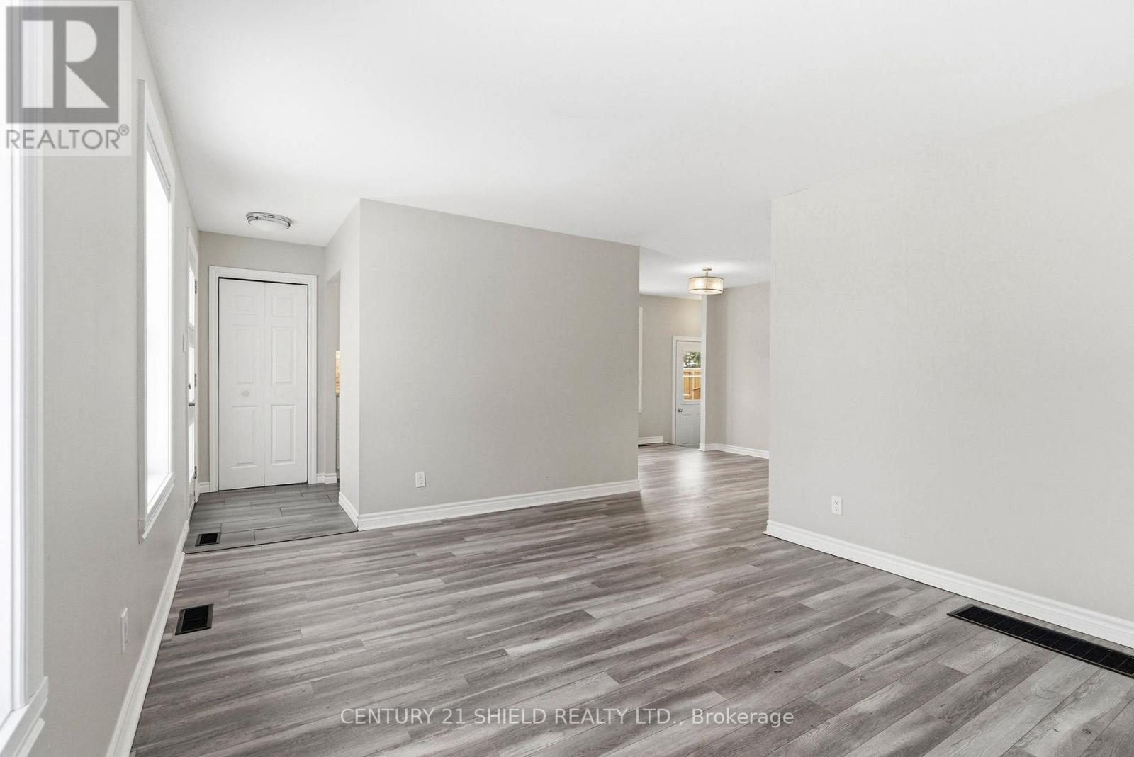 50 Wellington Street E, Cornwall, Ontario  K6H 6E5 - Photo 4 - X12712902