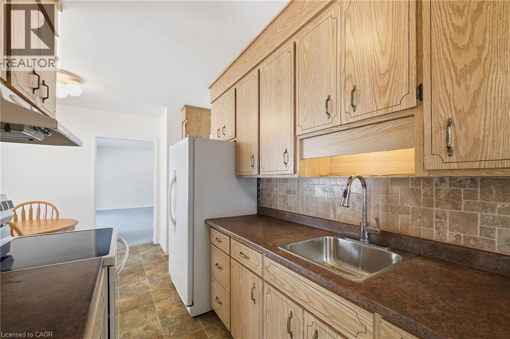 81 Clive Road, Kitchener, Ontario  N2H 3N5 - Photo 12 - 40800995