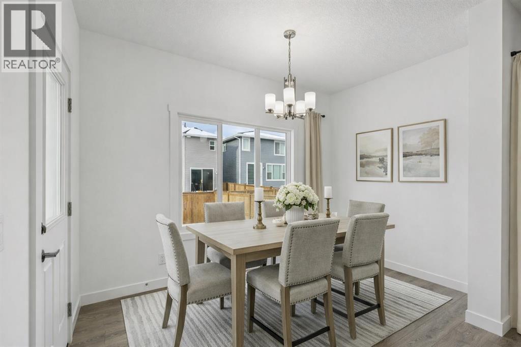 25 Appaloosa Crescent, Cochrane, Alberta  T4C 3E5 - Photo 3 - A2282105