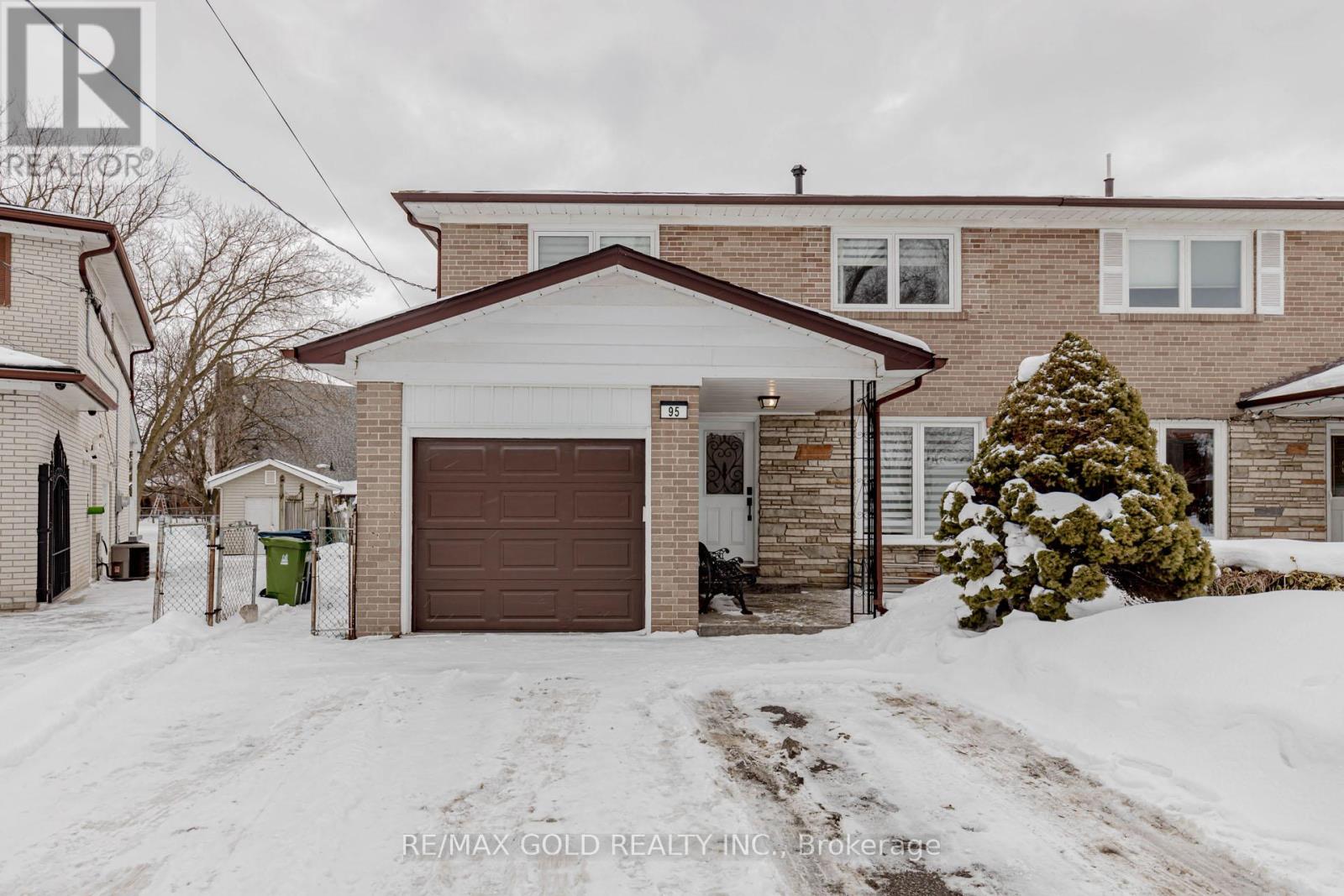 95 Fontainbleau Drive, Toronto, Ontario  M2M 1P1 - Photo 2 - C12798378