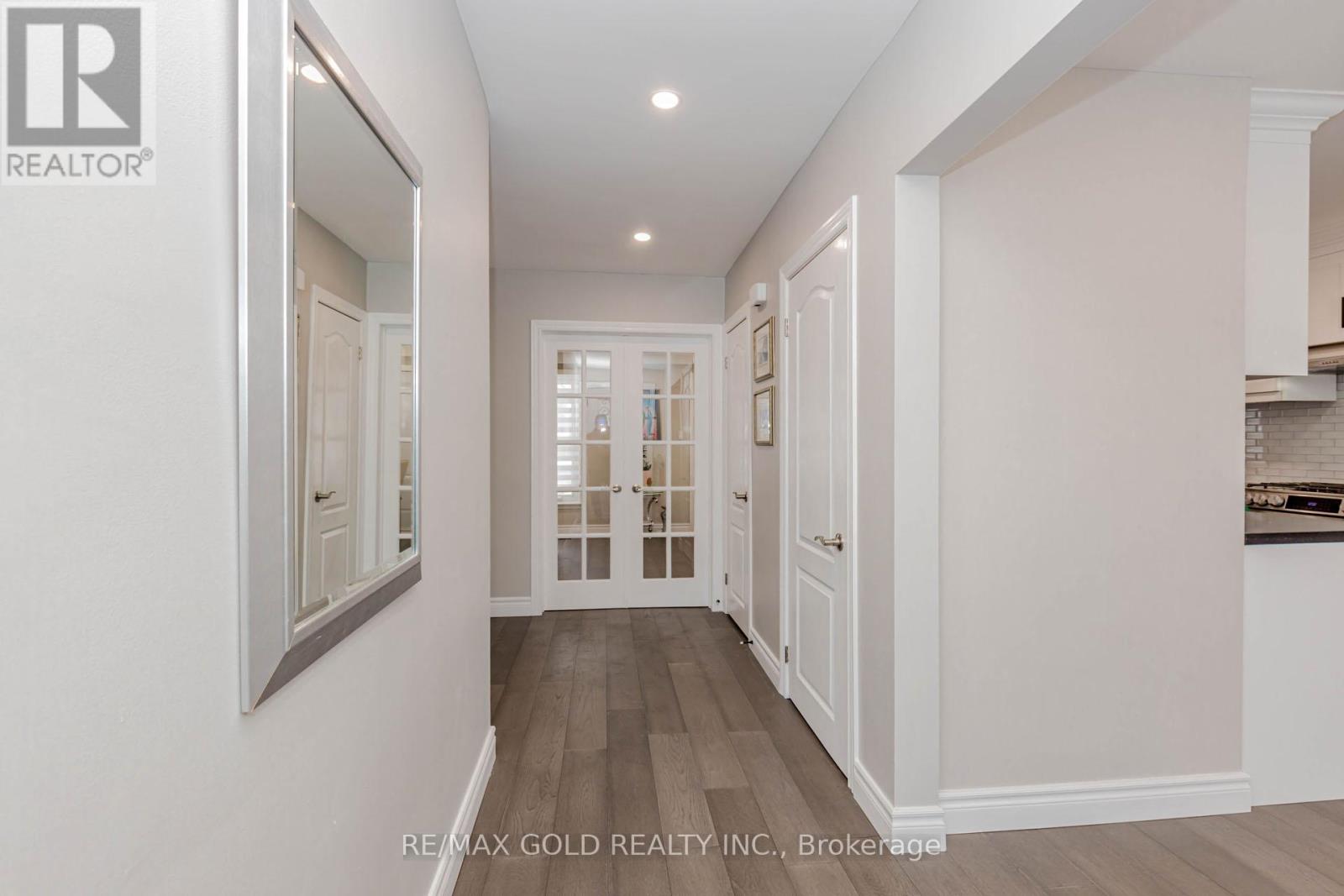 95 Fontainbleau Drive, Toronto, Ontario  M2M 1P1 - Photo 5 - C12798378