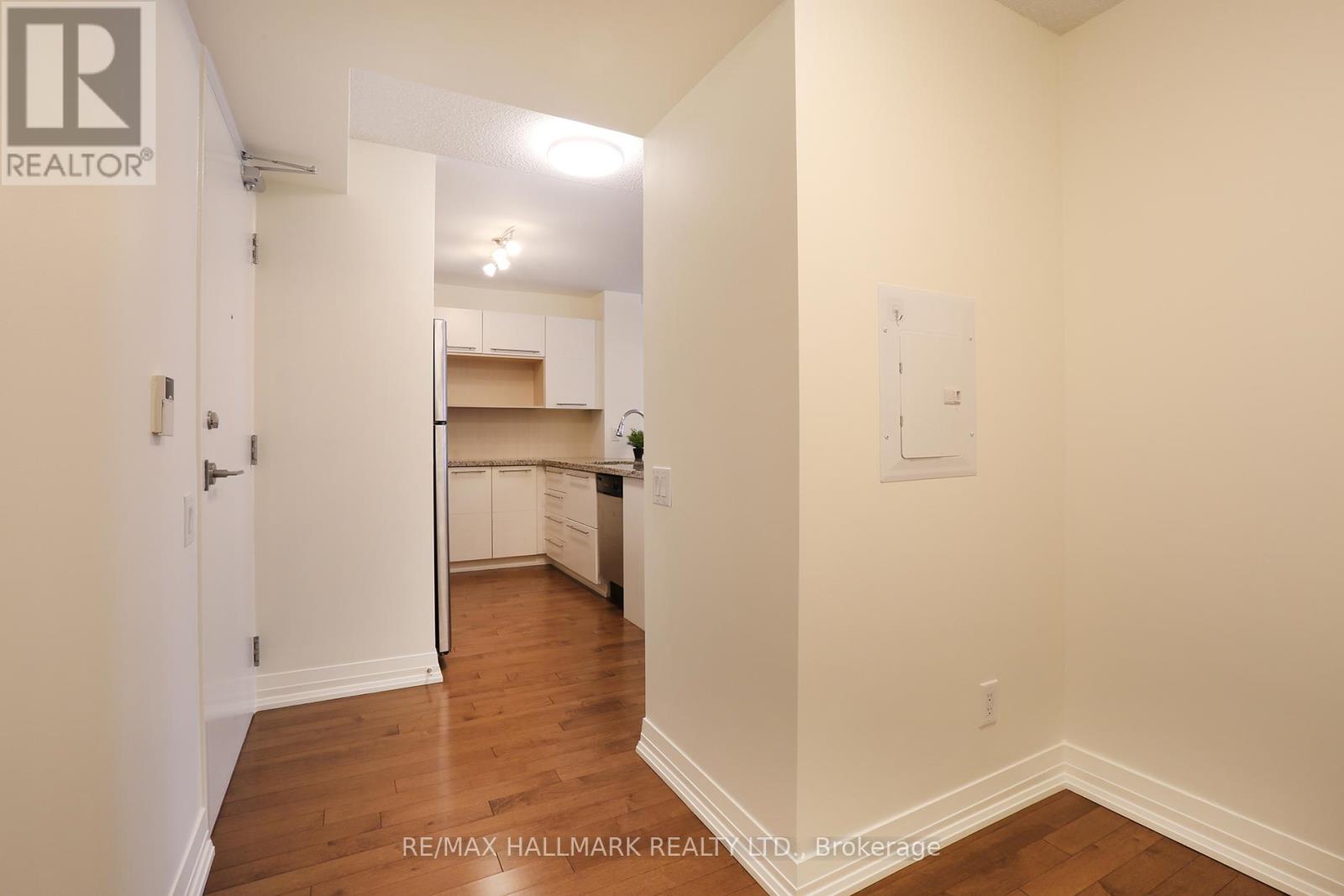 1705 - 25 Carlton Street, Toronto, Ontario  M5B 1L4 - Photo 10 - C12798392