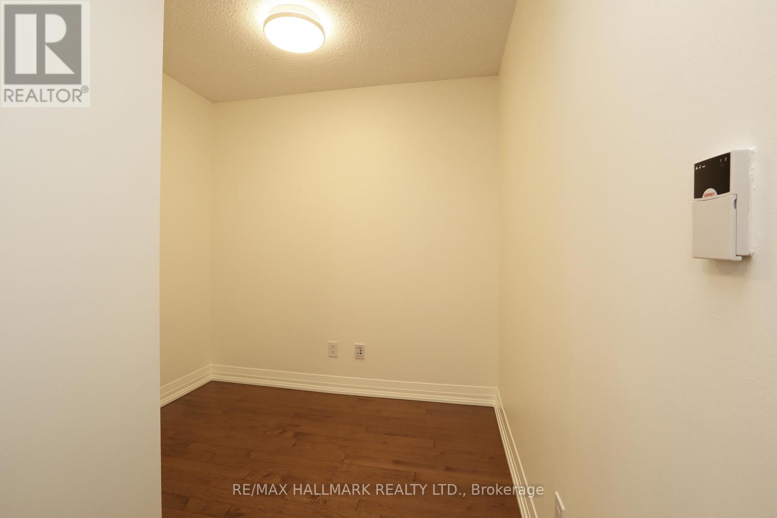 1705 - 25 Carlton Street, Toronto, Ontario  M5B 1L4 - Photo 11 - C12798392